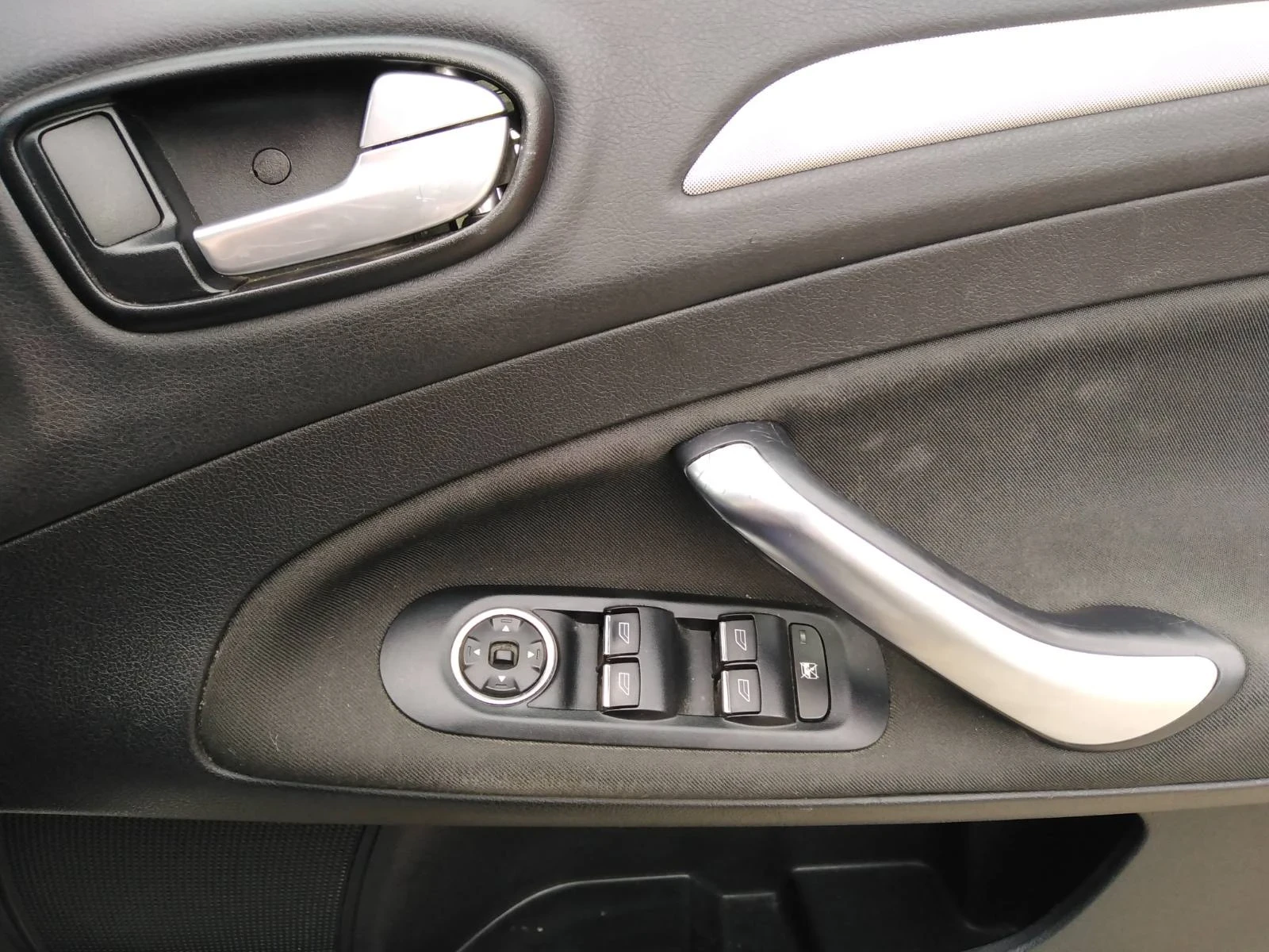 Ford Mondeo  - изображение 6