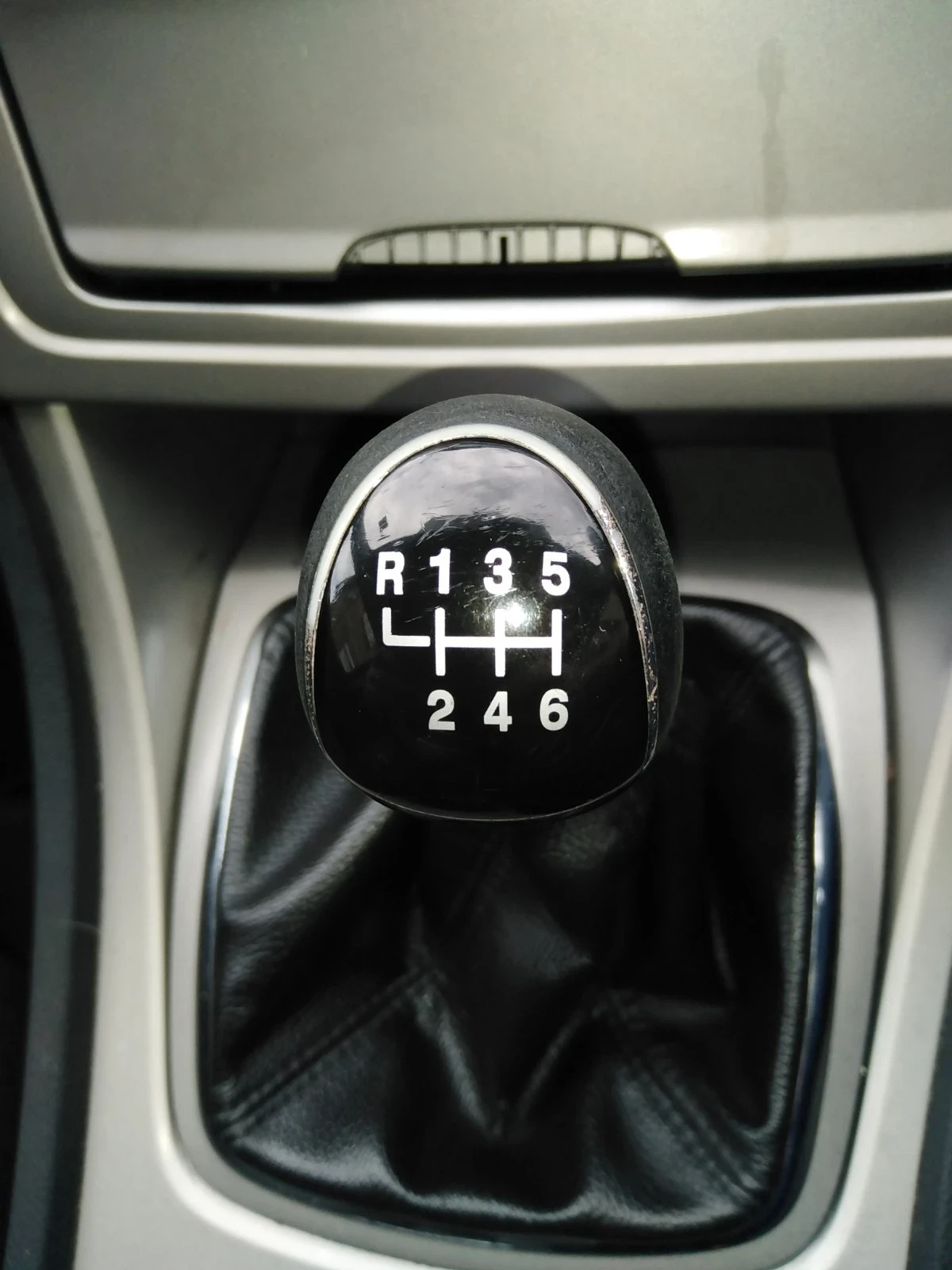 Ford Mondeo  - изображение 7