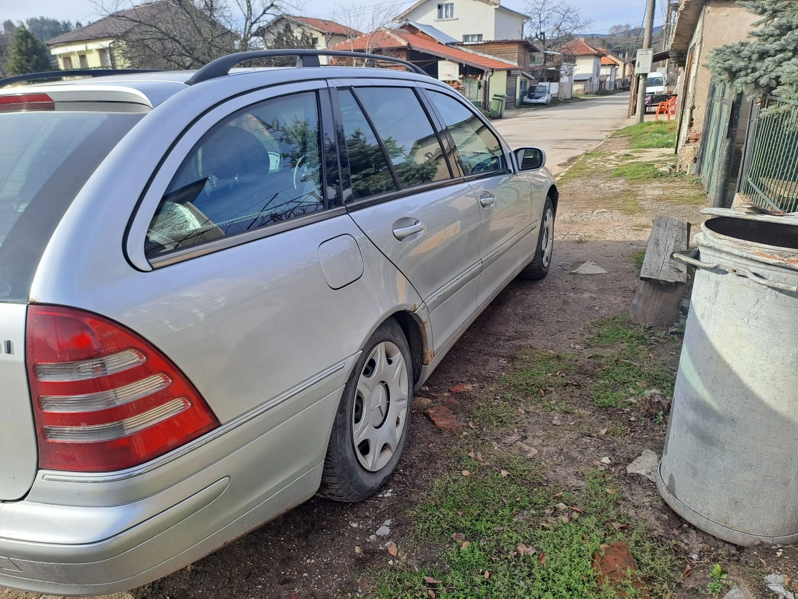 Mercedes-Benz C 220  - изображение 5