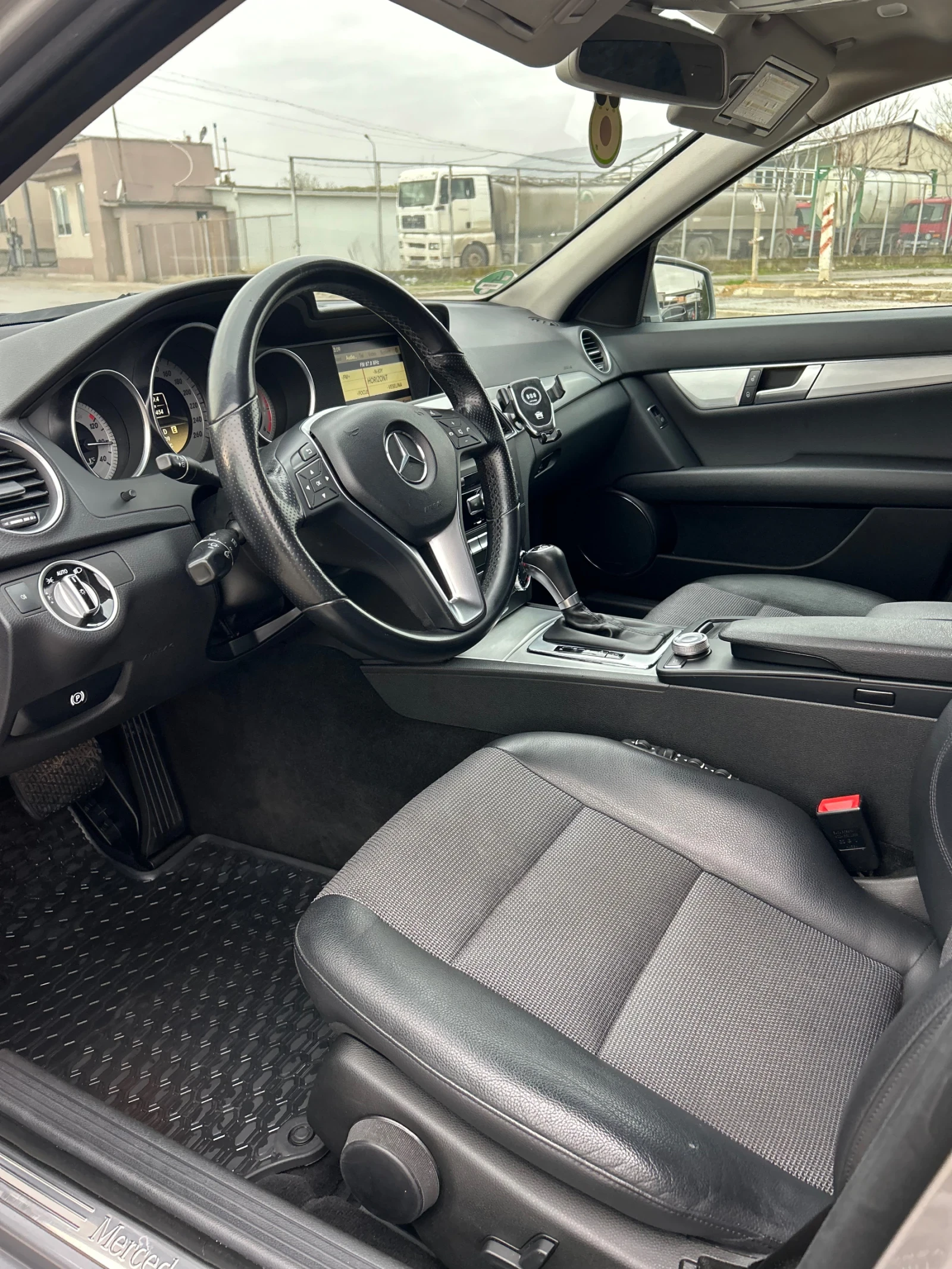 Mercedes-Benz C 350 V6 CDI 265ps ��� | Mobile.bg � ����������� 12