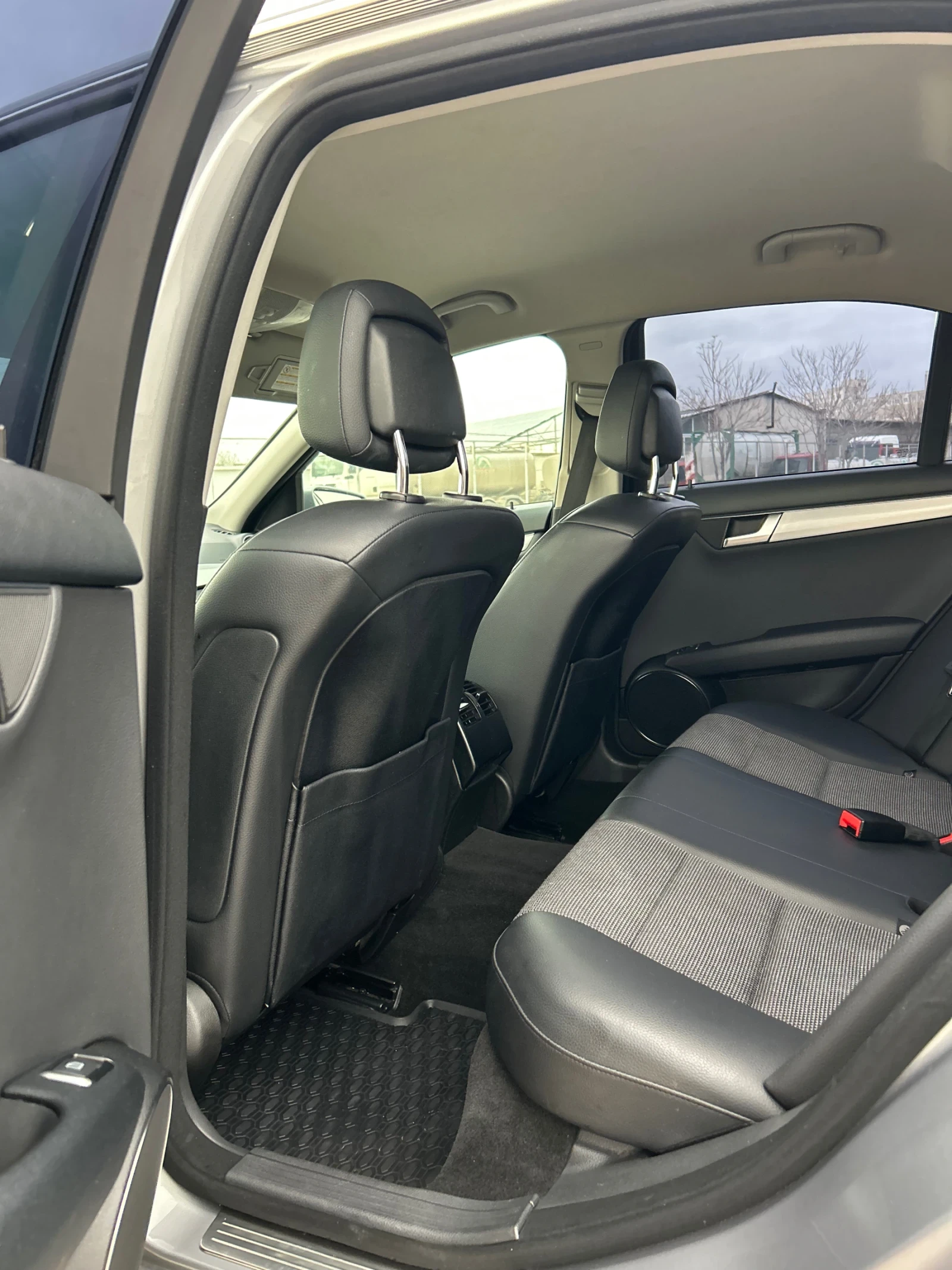 Mercedes-Benz C 350 V6 CDI 265ps ��� | Mobile.bg � ����������� 17