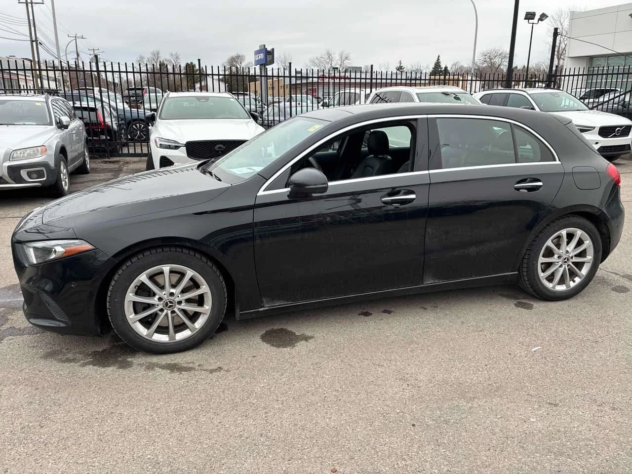 Mercedes-Benz A 250 * ПАНО* ПОДГРЕВ* KEYLESS* , снимка 2 - Автомобили и джипове - 54074886