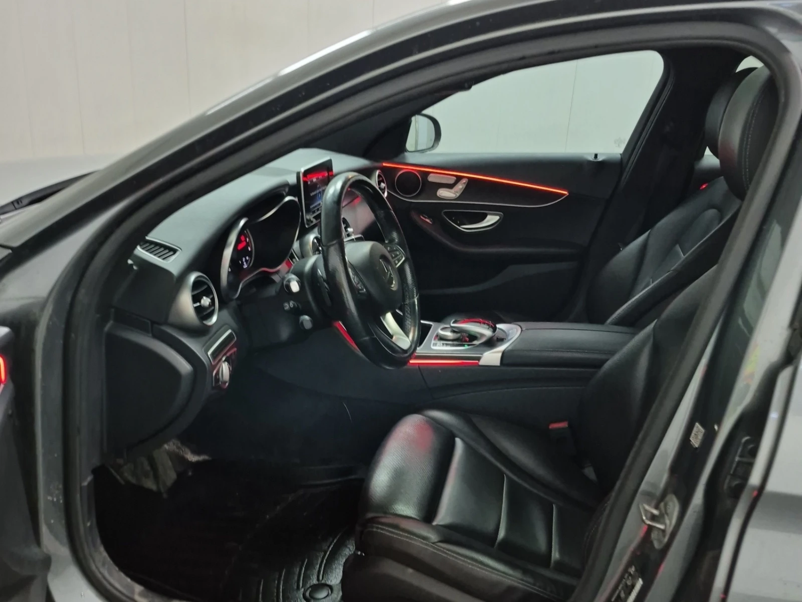 Mercedes-Benz C 300 * * CARFAX * * ���� ������ * *  | Mobile.bg � ����������� 6