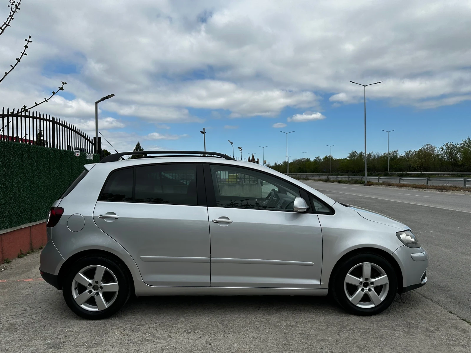 VW Golf Plus 2.0, снимка 4 - Автомобили и джипове - 54333967