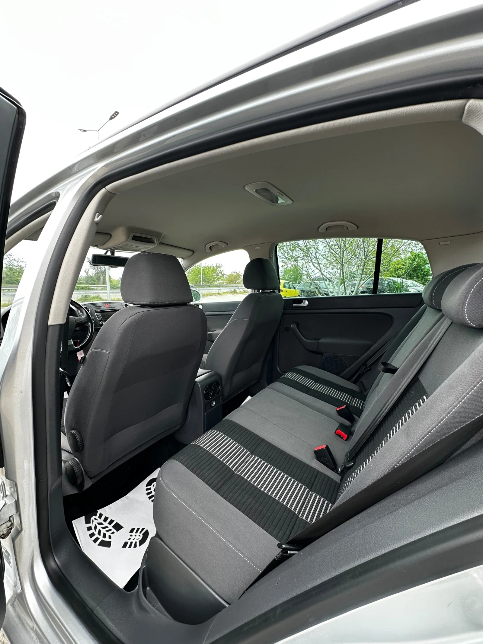 VW Golf Plus 2.0, снимка 10 - Автомобили и джипове - 54333967