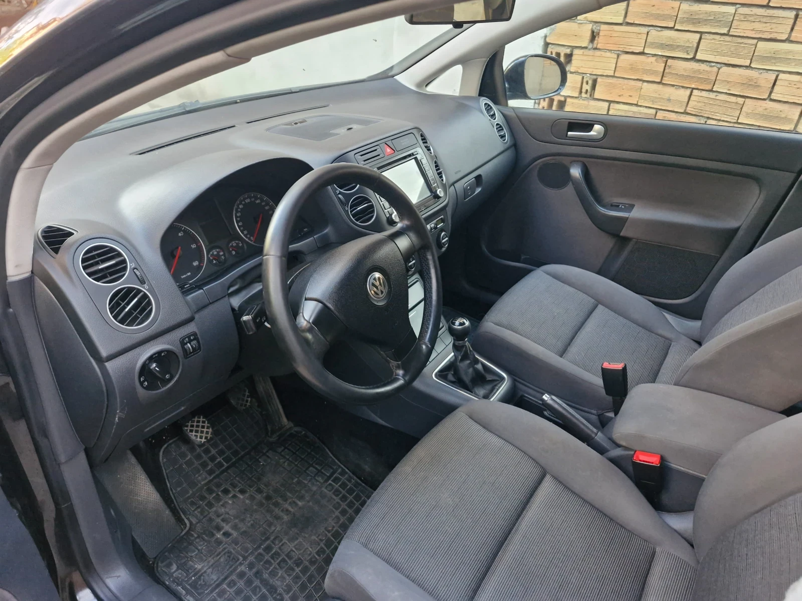 VW Golf Plus 1.9 TDi 105 ks, снимка 5 - Автомобили и джипове - 54527307
