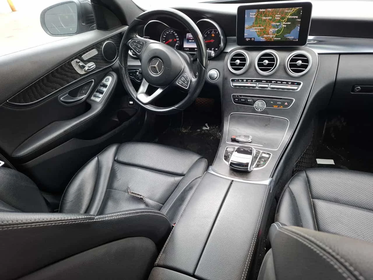 Mercedes-Benz C 300 4MATIC * AMG PACK* ПАНОРАМА* ПОДГРЕВИ* КАМЕРА*  , снимка 7 - Автомобили и джипове - 54567003