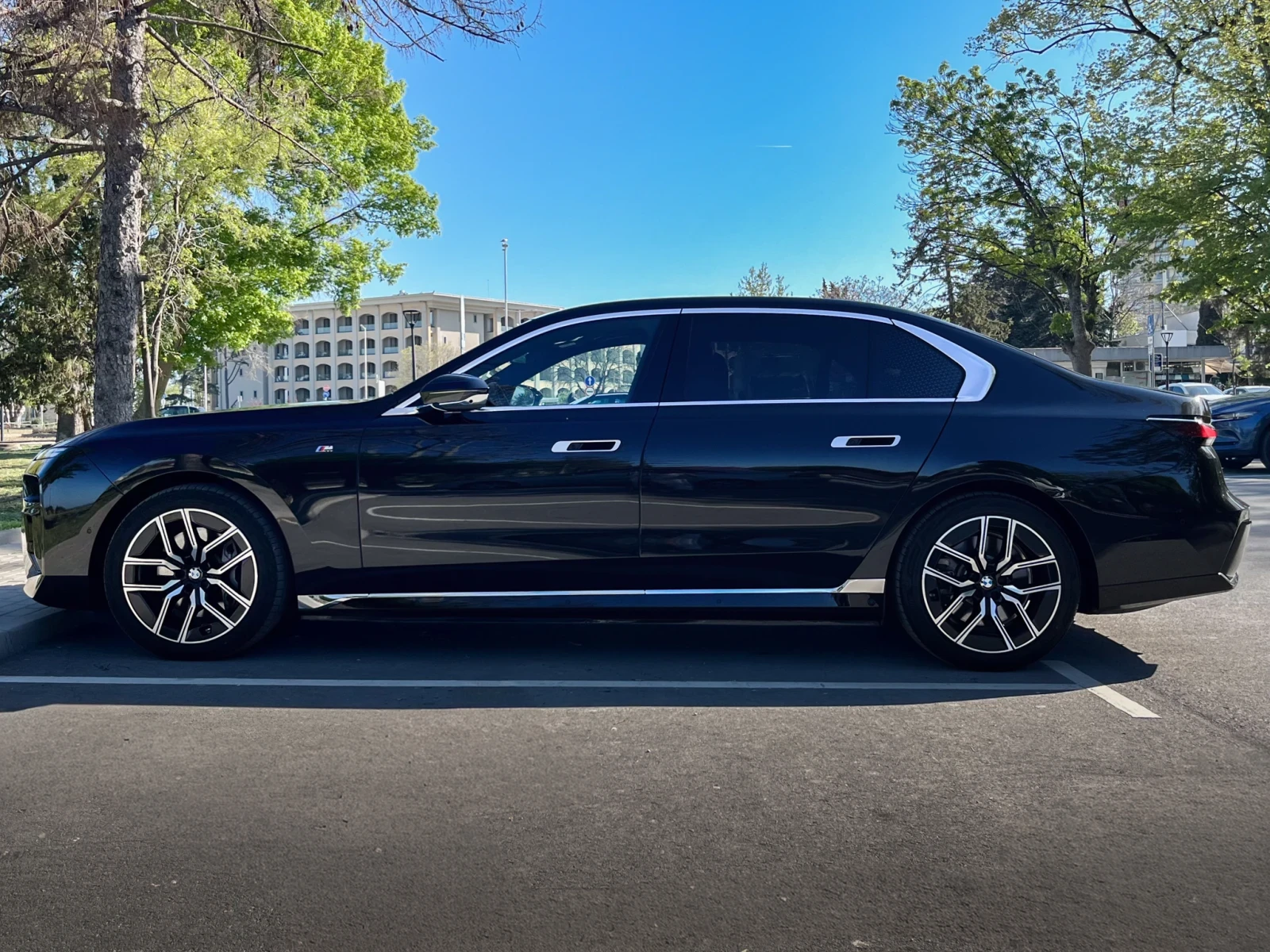 BMW i7 XDrive60/ M sport | Mobile.bg � ����������� 7