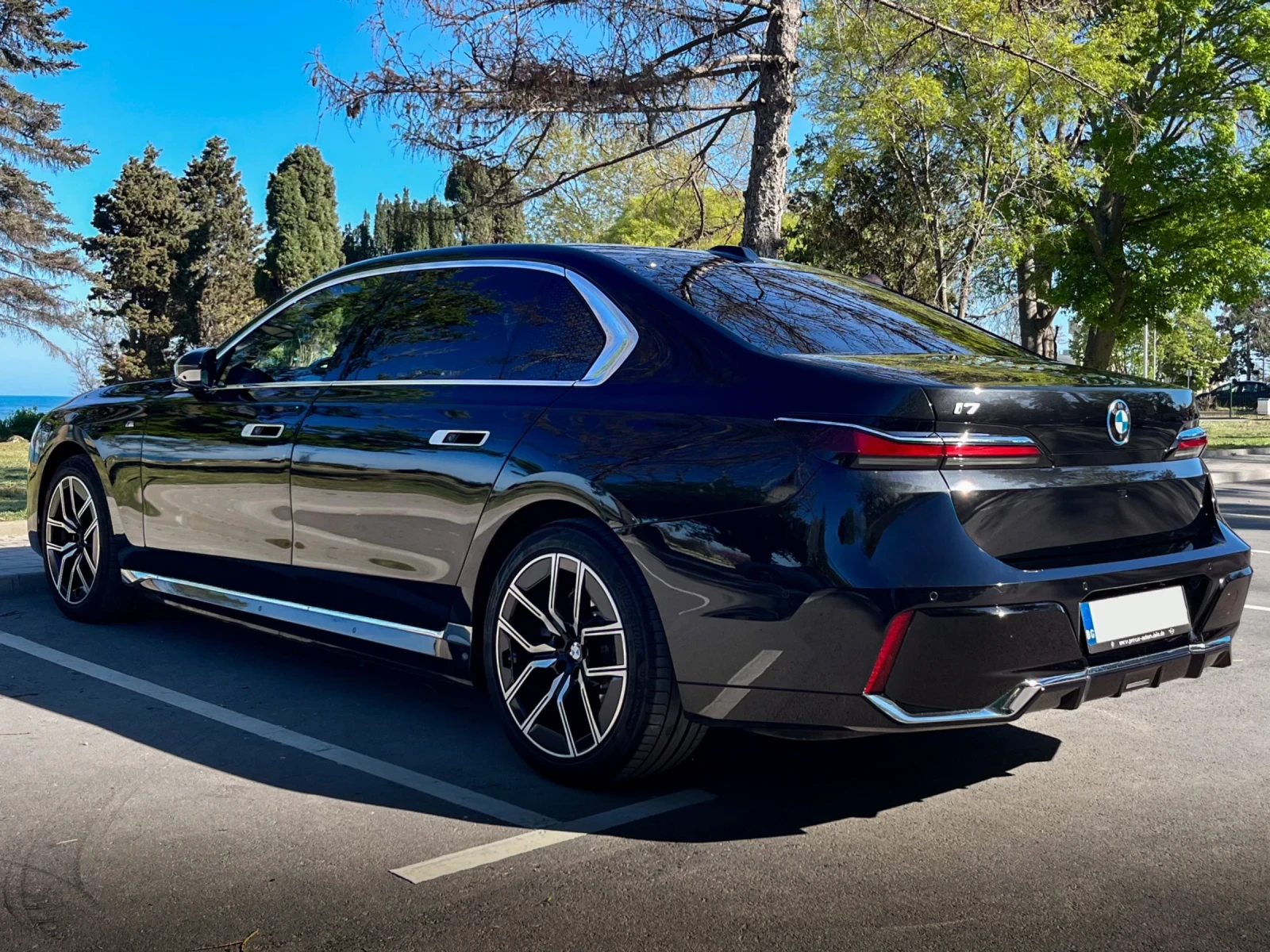 BMW i7 XDrive60/ M sport | Mobile.bg � ����������� 5