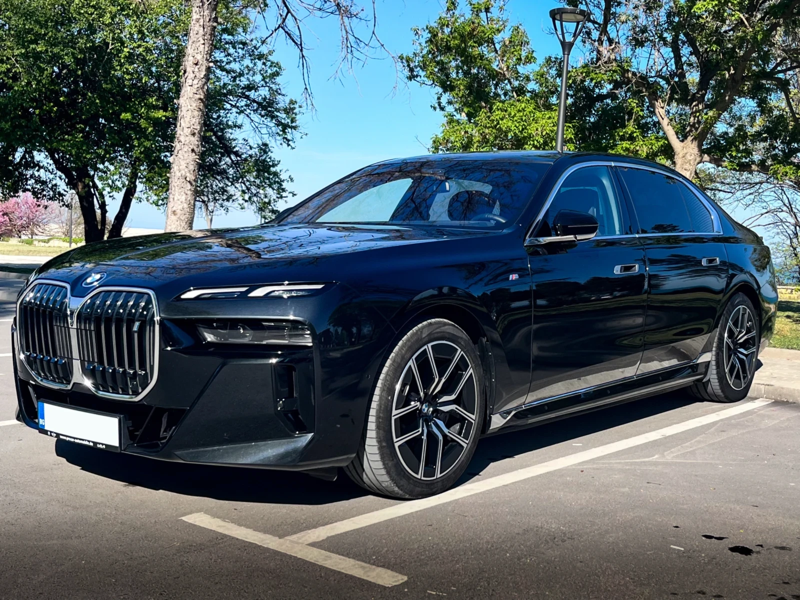 BMW i7 XDrive60/ M sport | Mobile.bg � ����������� 2