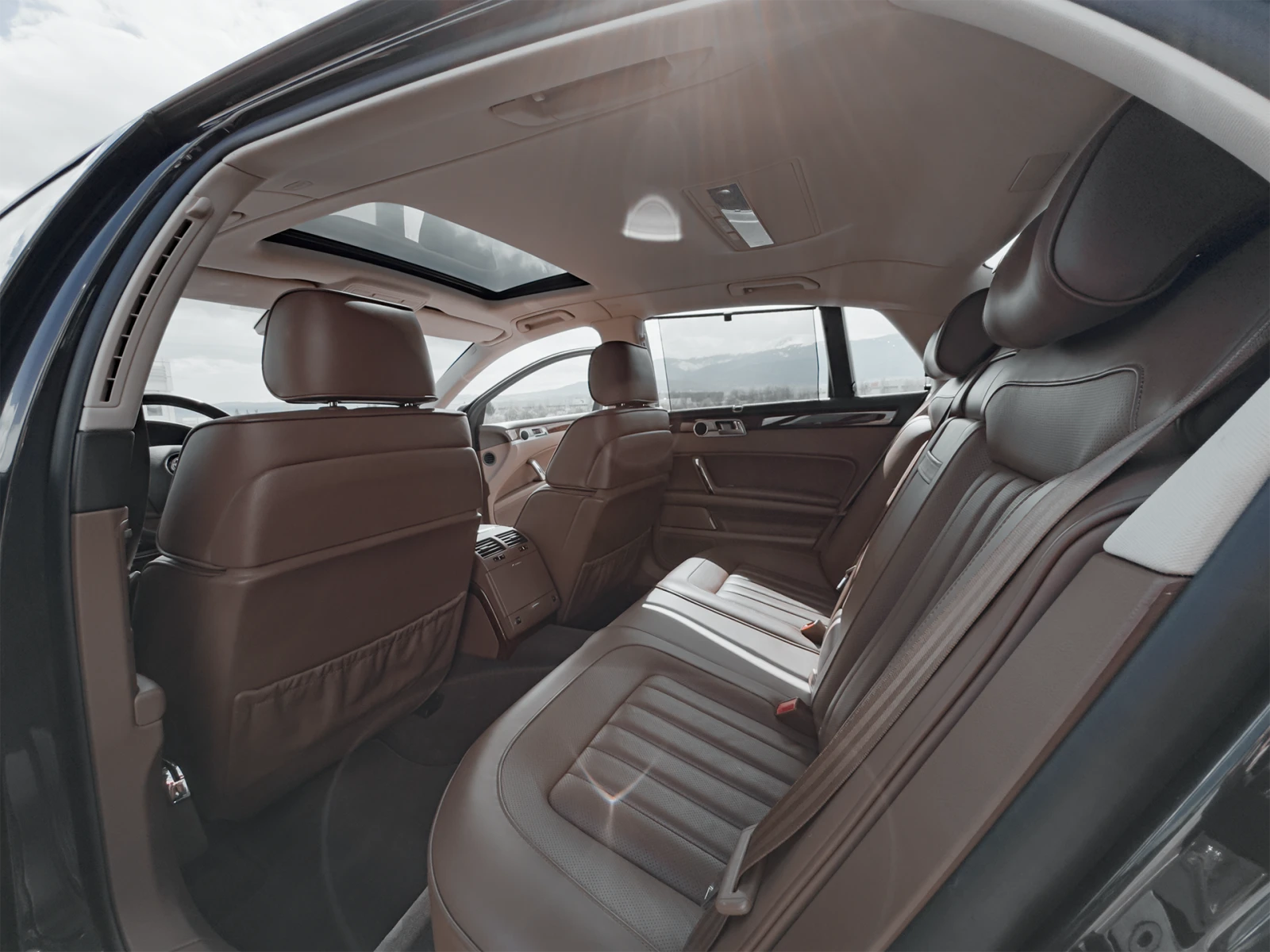 VW Phaeton, снимка 10 - Автомобили и джипове - 54602519