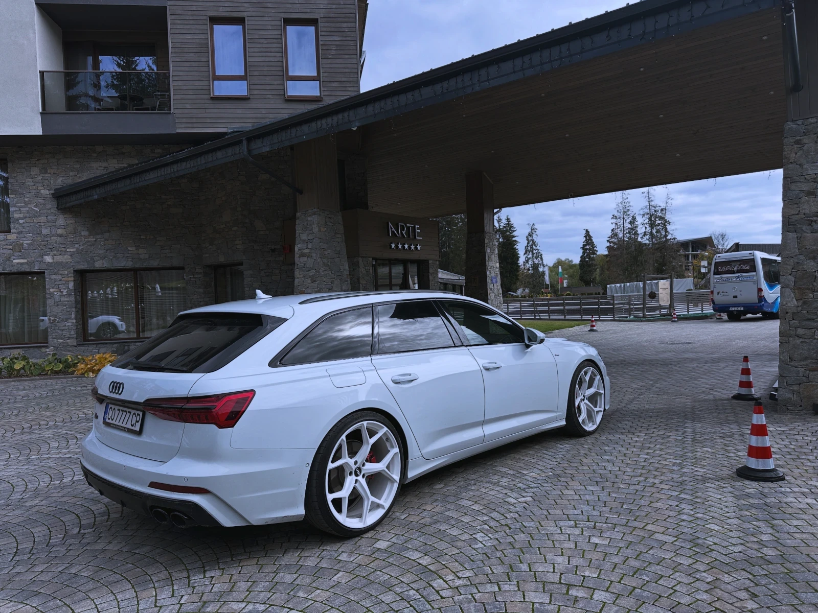 Audi A6 S6///MATRIX/360/Bang&Olufsen 3D AdvancedSound/DISC, снимка 8 - Автомобили и джипове - 54793371