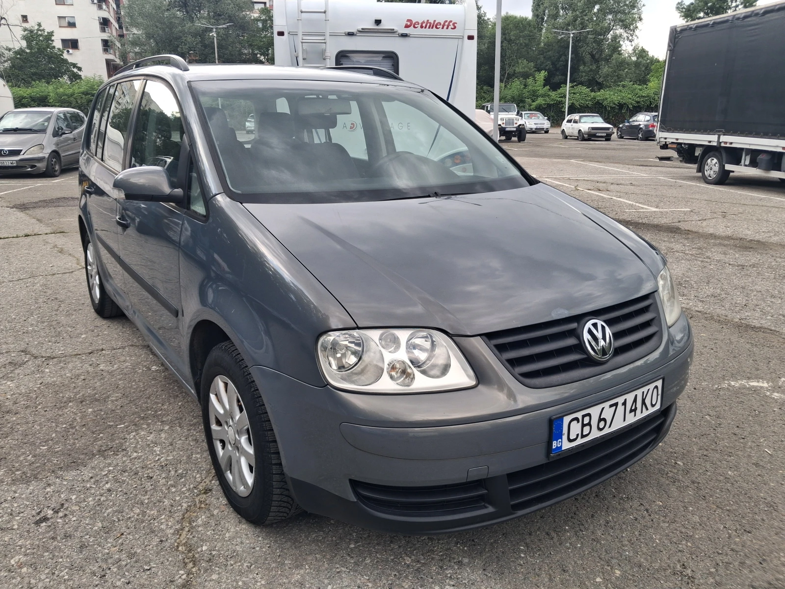 VW Touran 1.6i* * 102кс* * РЕГИСТРИРАН
