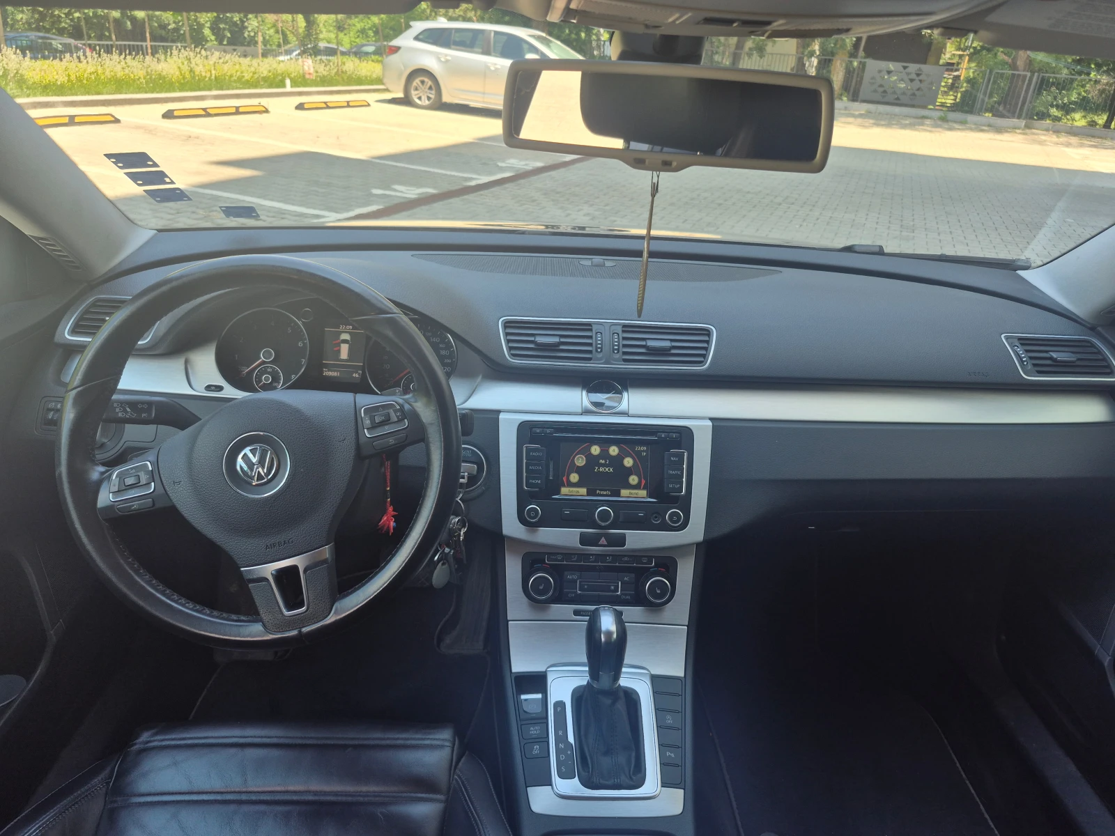 VW Passat, снимка 14 - Автомобили и джипове - 55249229