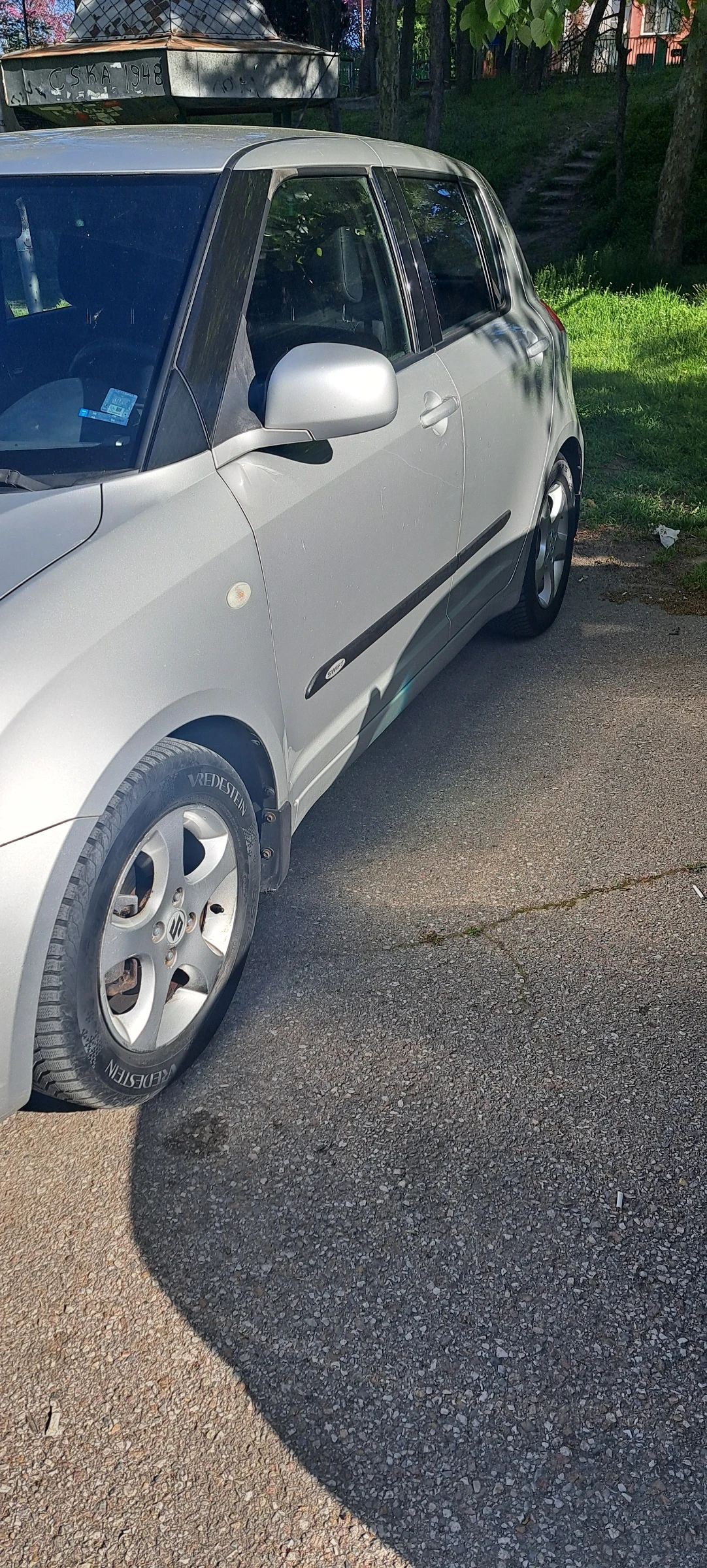Suzuki Swift 1.3i, снимка 6 - Автомобили и джипове - 55606369