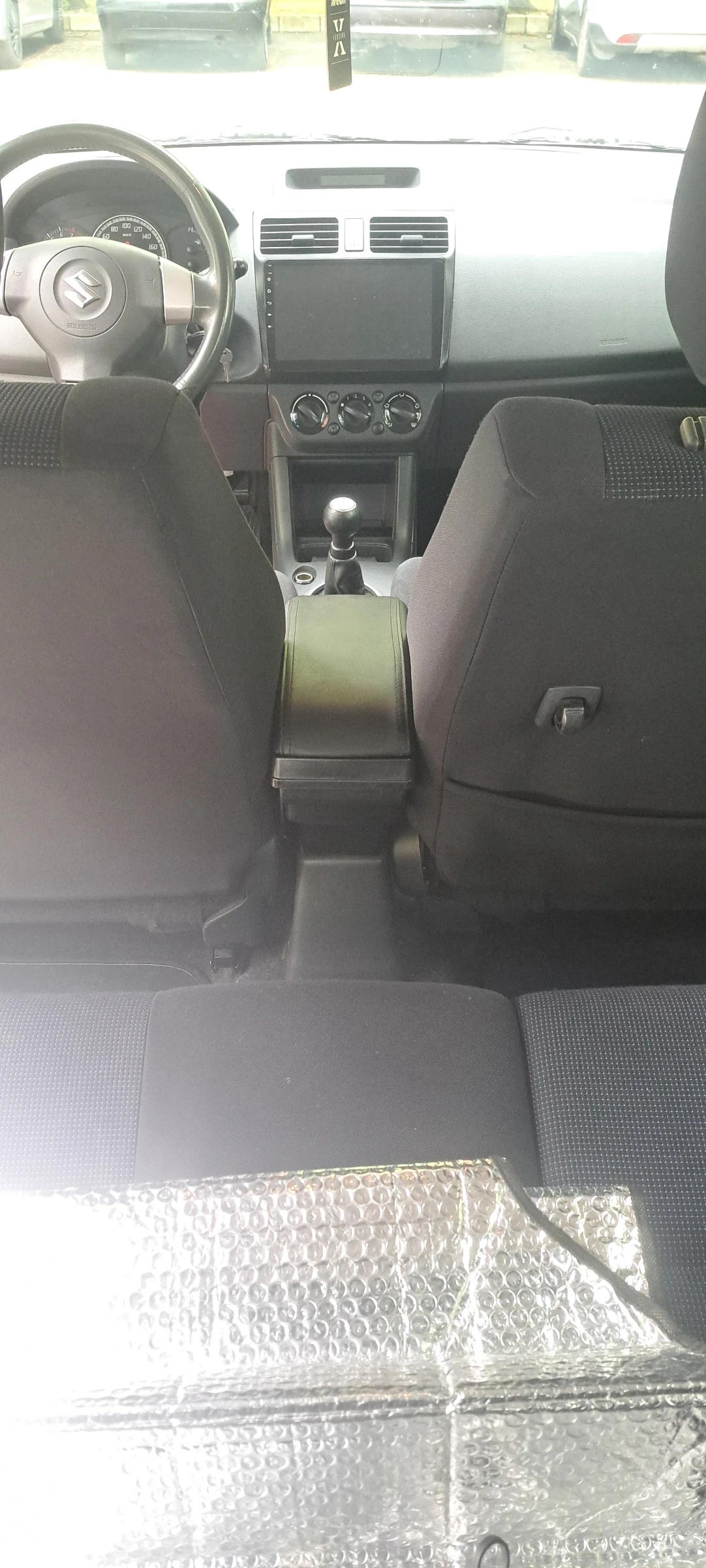 Suzuki Swift 1.3i, снимка 8 - Автомобили и джипове - 55606369