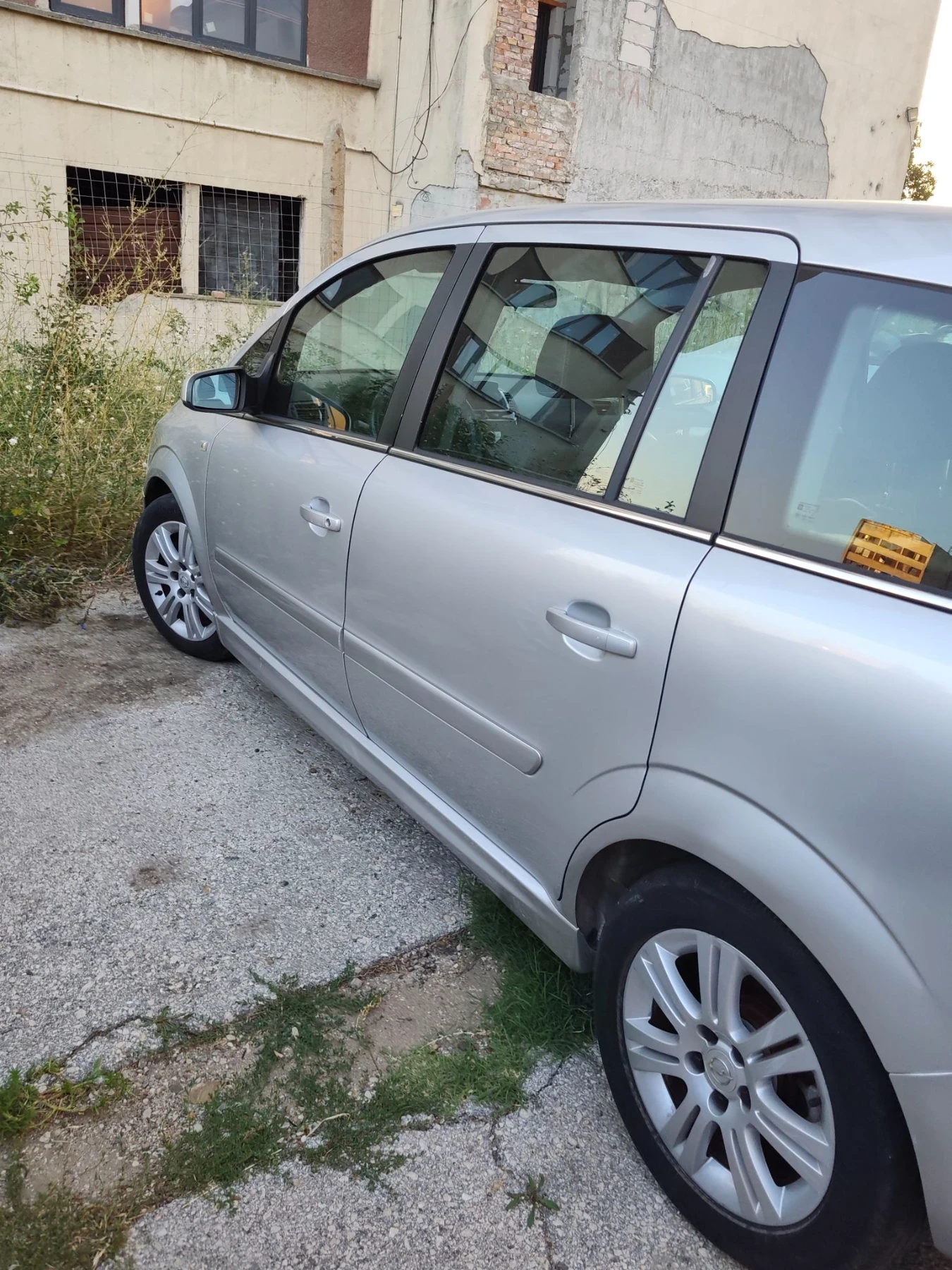 Opel Zafira, снимка 5 - Автомобили и джипове - 55675437