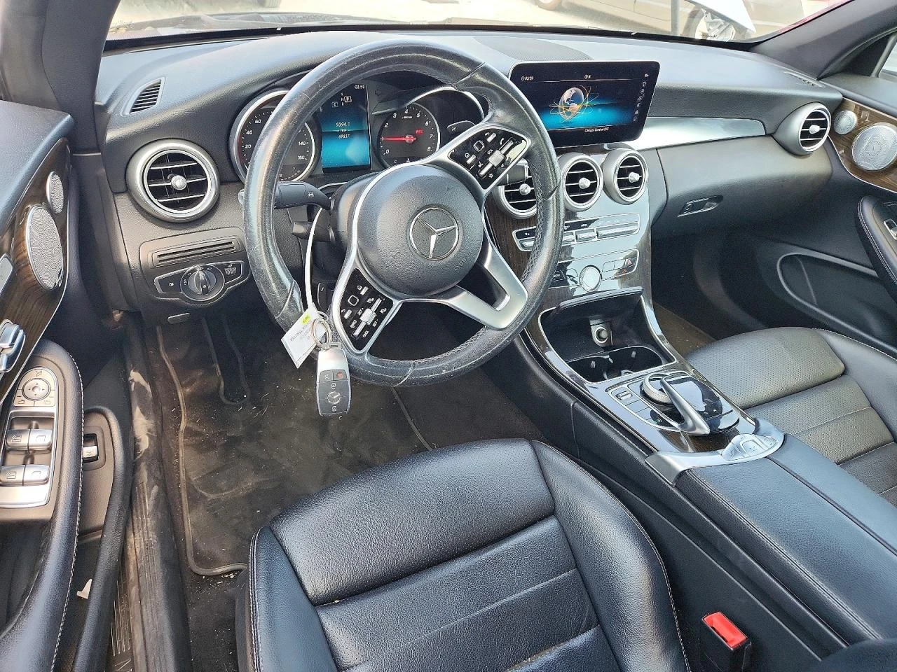 Mercedes-Benz C 300 2.0l 4Matic, снимка 8 - Автомобили и джипове - 56026329
