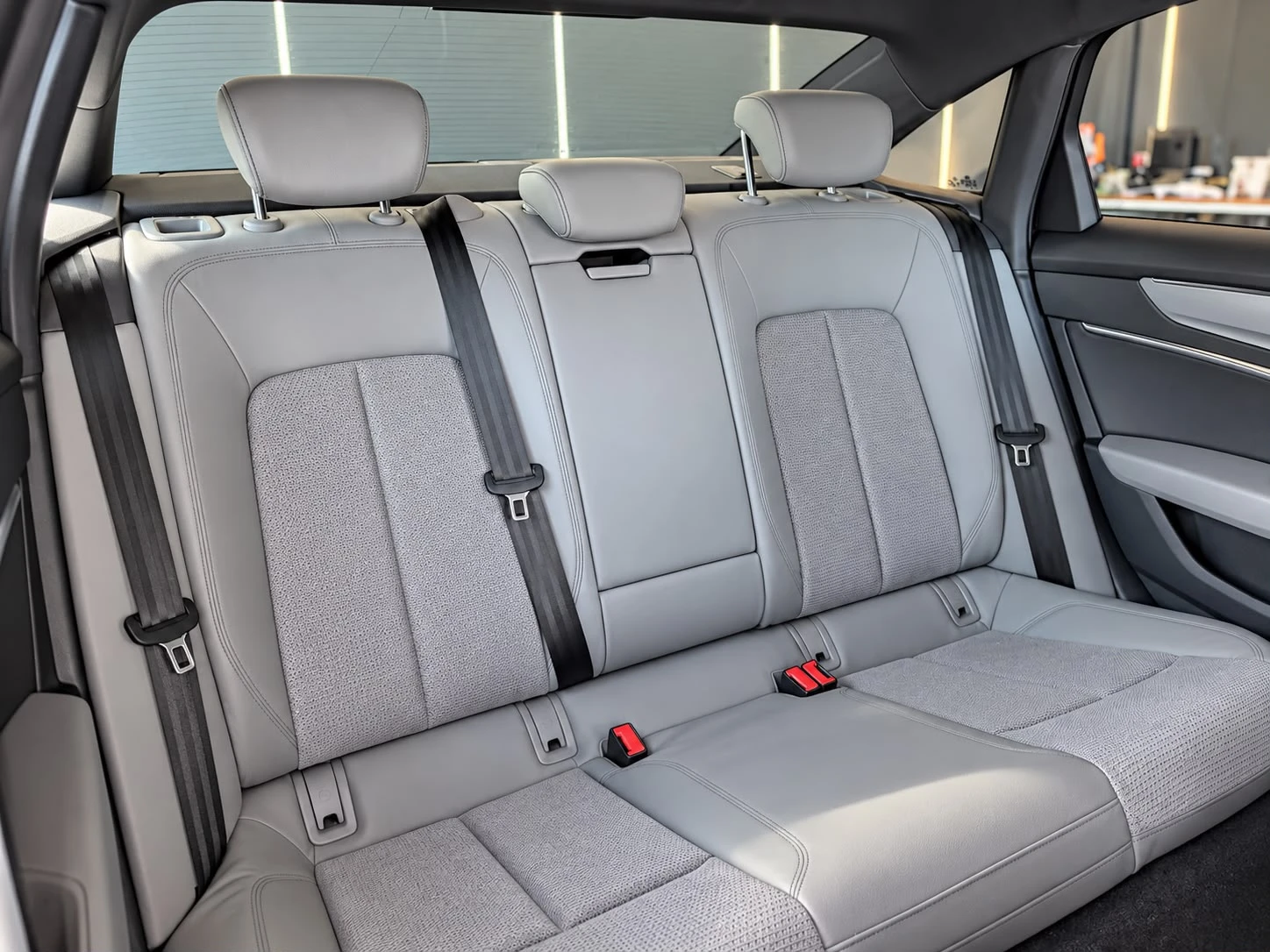Audi S6 BiTurbo* B&O* Pano* Подгрев* ЛИЗИНГ , снимка 16 - Автомобили и джипове - 56360413