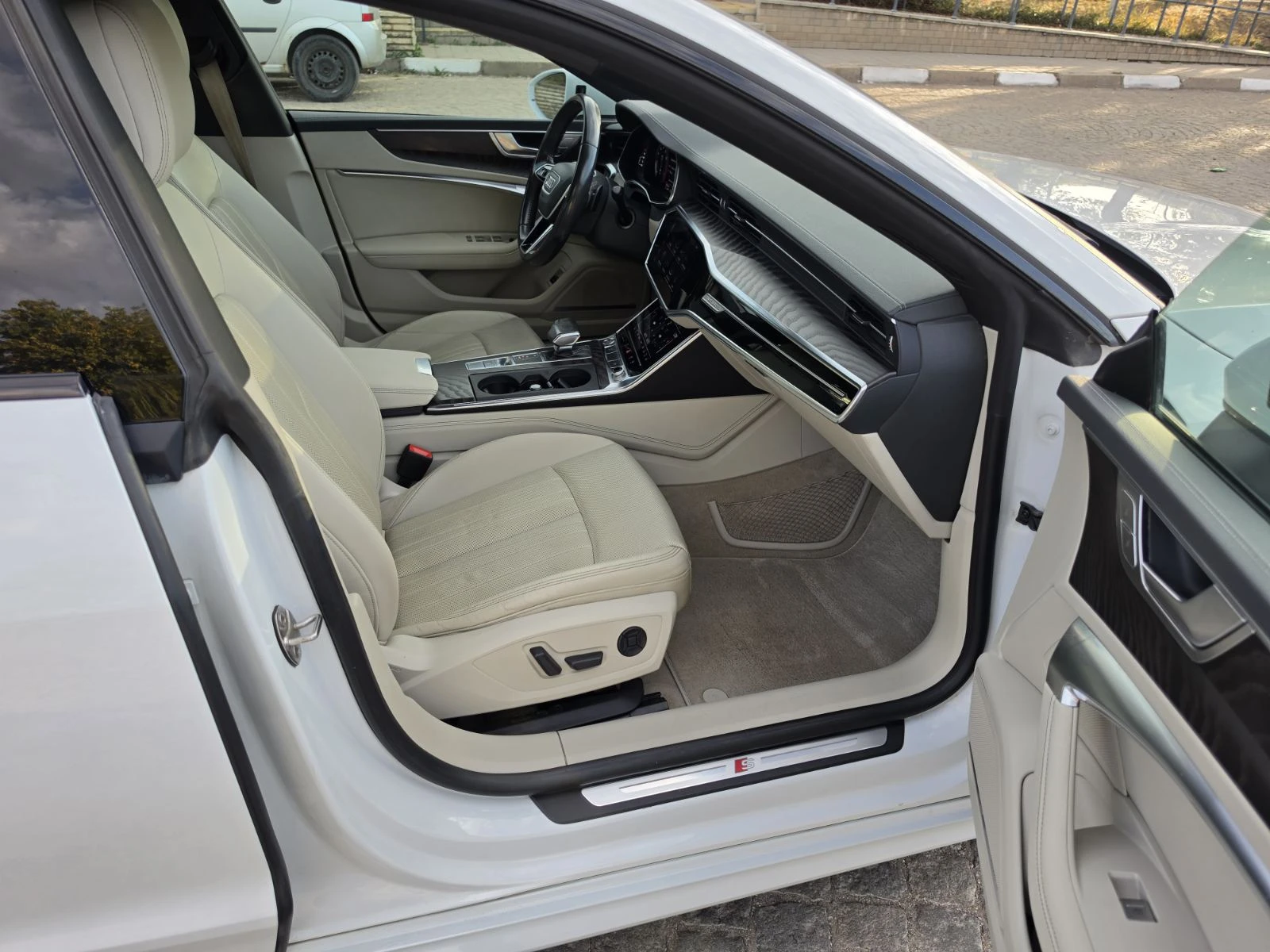 Audi A7 55 TFSI S LINE, снимка 16 - Автомобили и джипове - 56425615