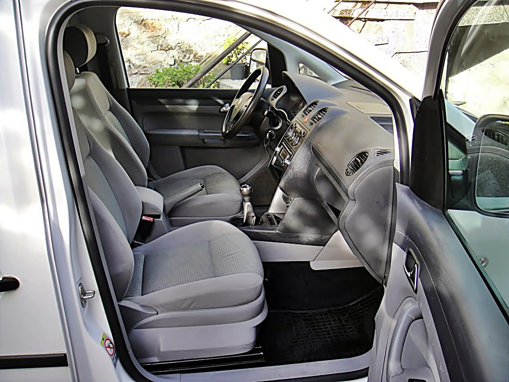 VW Caddy 1.9 TDI ГЕРМАНИЯ, снимка 10 - Автомобили и джипове - 56661067