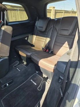 Mercedes-Benz GLS 63 AMG ЦЕНА ДО БЪЛГАРИЯ АВТОКРЕДИТ, снимка 11