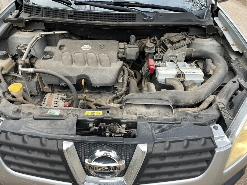 Nissan Qashqai, снимка 8 - Автомобили и джипове - 44741645