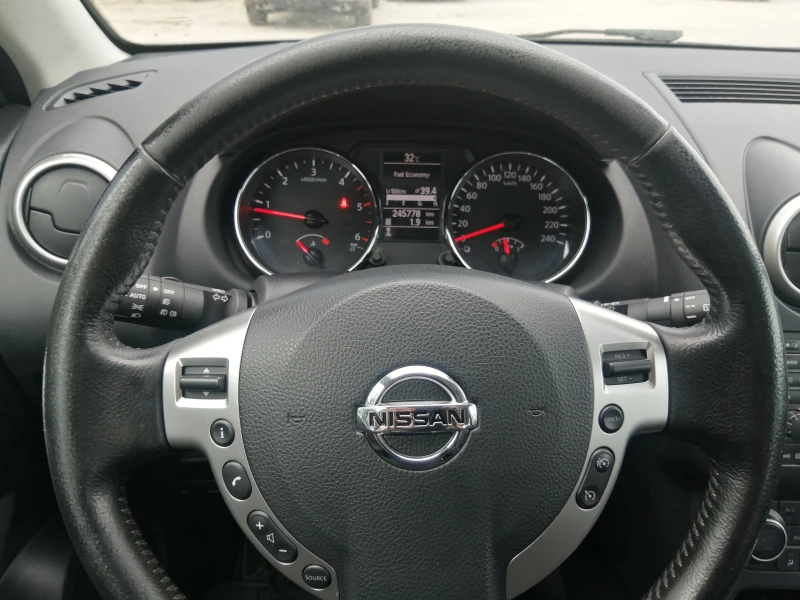 Nissan Qashqai 1.6 dci 4x4 131 к.с, снимка 9 - Автомобили и джипове - 47385488