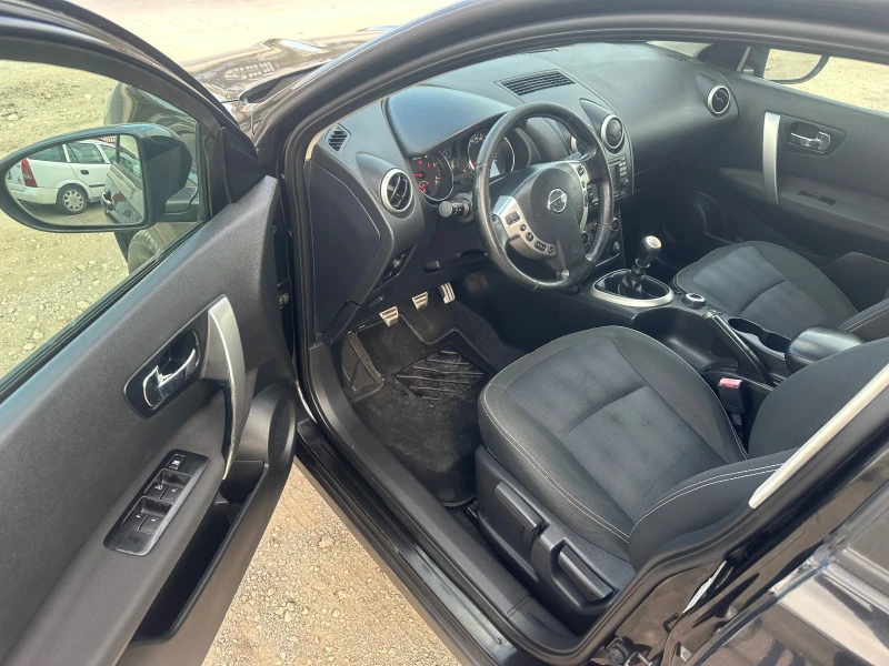 Nissan Qashqai 1.6 DCI NAVI 4X4, снимка 7 - Автомобили и джипове - 47923165