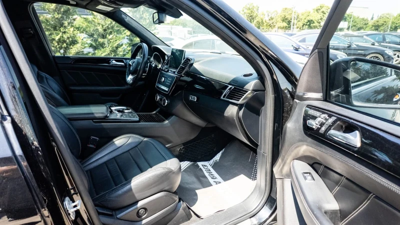 Mercedes-Benz GLE 63 S AMG ПАНОРАМА HARMAN KARDON FULL TOP ЛИЗИНГ 100%, снимка 15 - Автомобили и джипове - 50730848