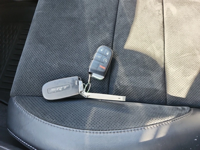 Jeep Grand cherokee SRT* 6.4* Подгрев* Обдух* Пано, снимка 10 - Автомобили и джипове - 52317809