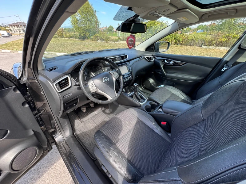 Nissan Qashqai 1.6 DCI ПАНОРАМА, снимка 12 - Автомобили и джипове - 53432892