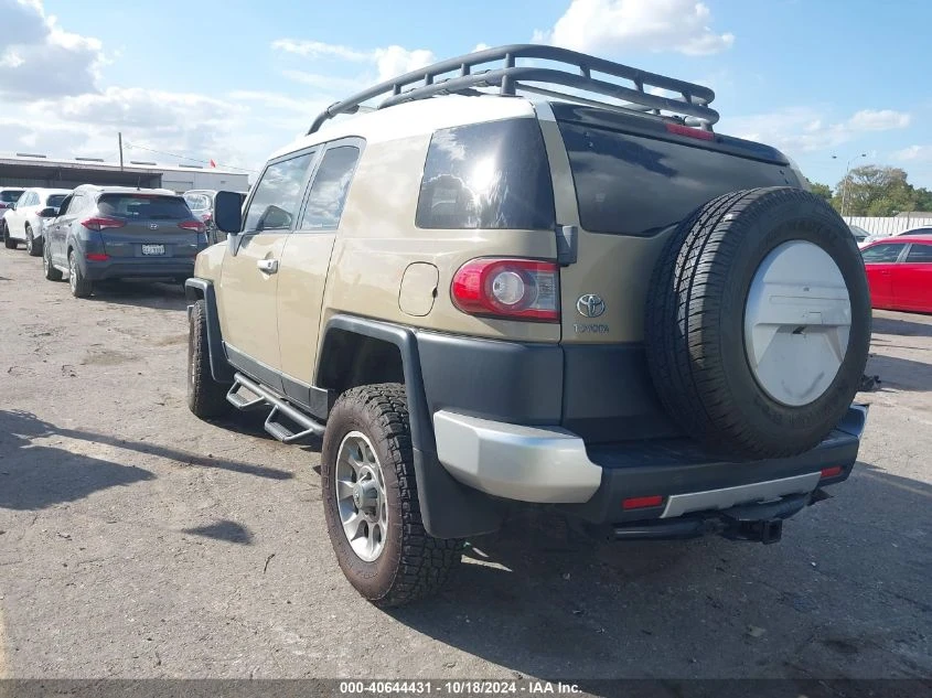 Toyota Fj cruiser  - изображение 4