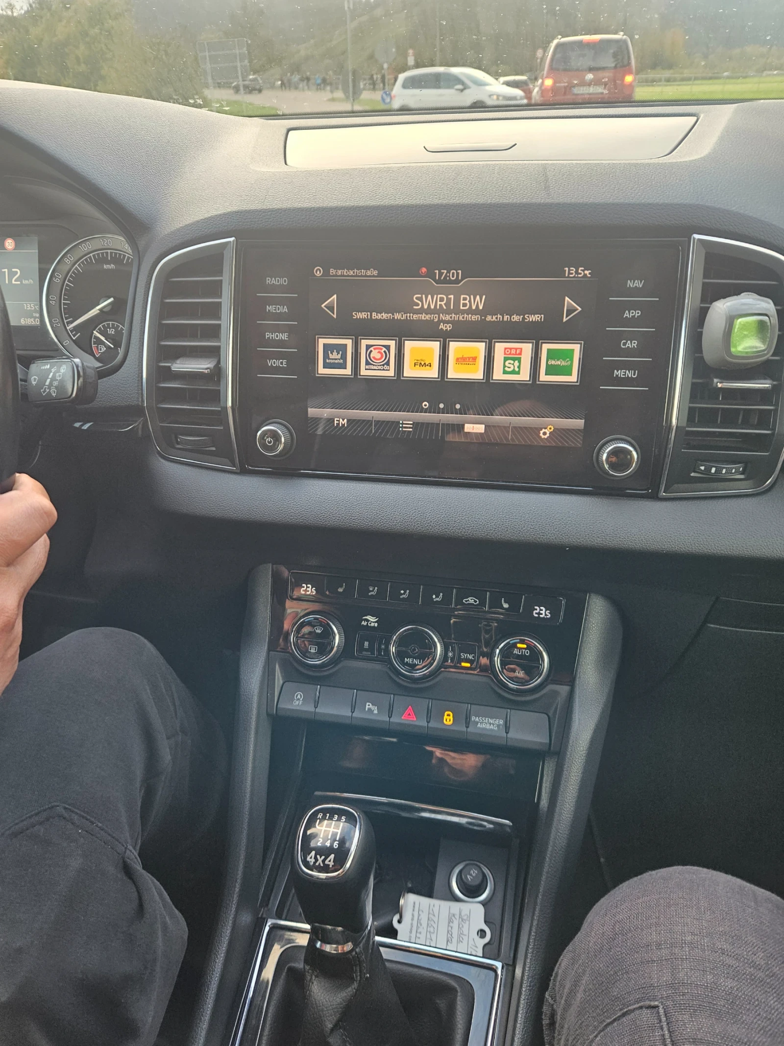 Skoda Karoq 2.0TDI. LED. KAMER.4x4 | Mobile.bg   6