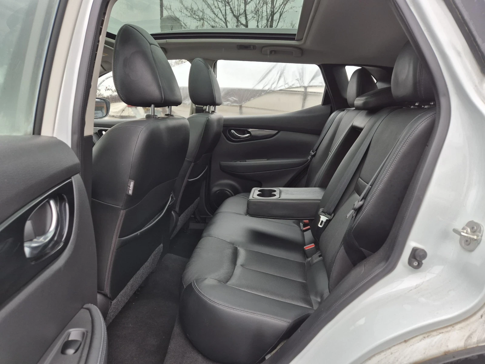 Nissan Qashqai 2.0i/4x4/АВТОМАТИК/ДИСТРОНИК/360 камПанорама/КОЖА  - изображение 9