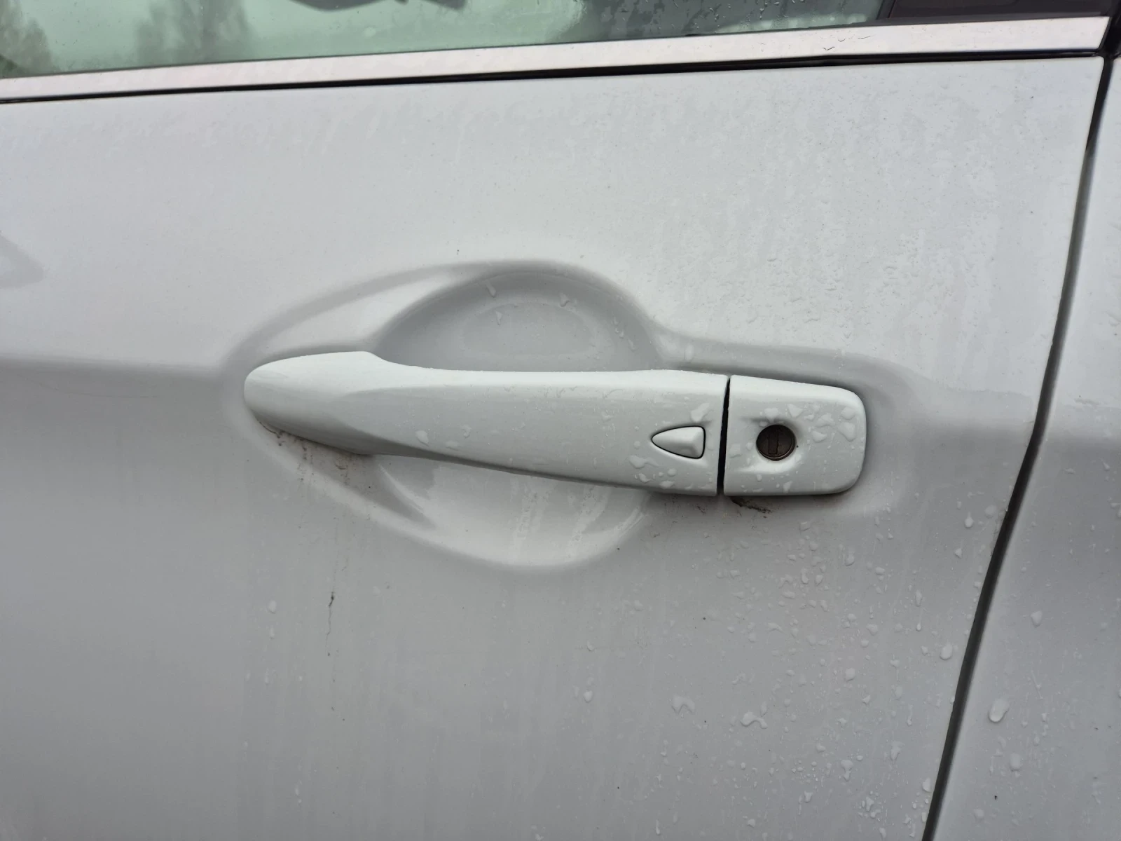 Nissan Qashqai 2.0i/4x4/���������/���������/360 �����������/����  | Mobile.bg � ����������� 17