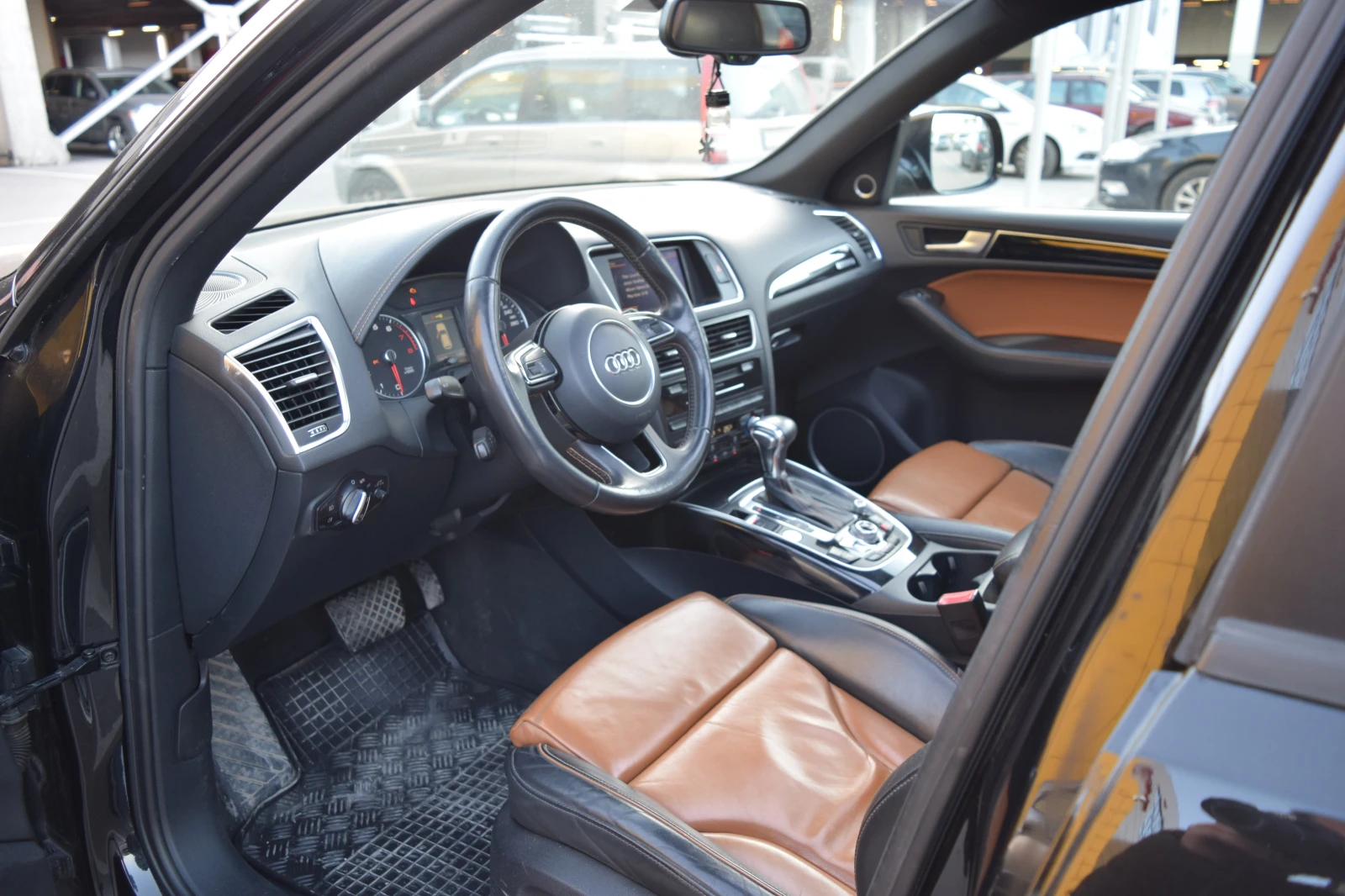 Audi Q5 3.0 TFSI QUATTRO S-Line, снимка 7 - Автомобили и джипове - 53840691