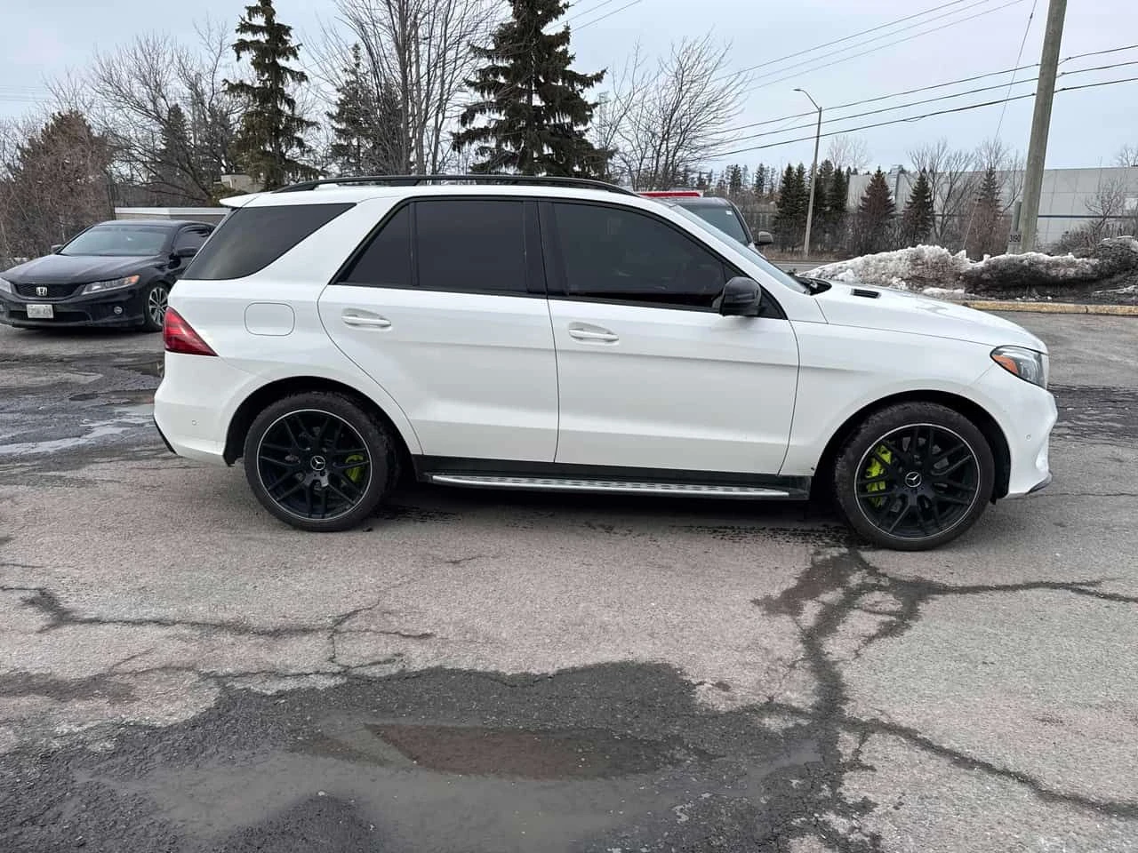 Mercedes-Benz GLE 350d  CARFAX, снимка 3 - Автомобили и джипове - 53977643