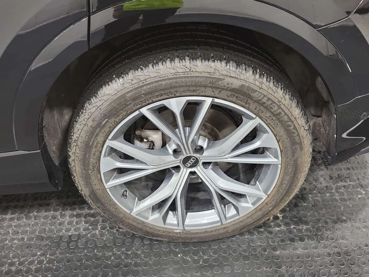 Audi Q8 * Progressiv * CARFAX * DISTRONIC * 360 * 2 КЛЮЧА , снимка 9 - Автомобили и джипове - 54813475