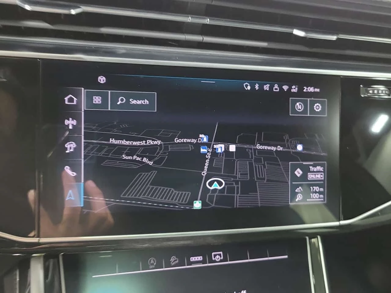 Audi Q8 * Progressiv * CARFAX * DISTRONIC * 360 * 2 КЛЮЧА , снимка 16 - Автомобили и джипове - 54813475
