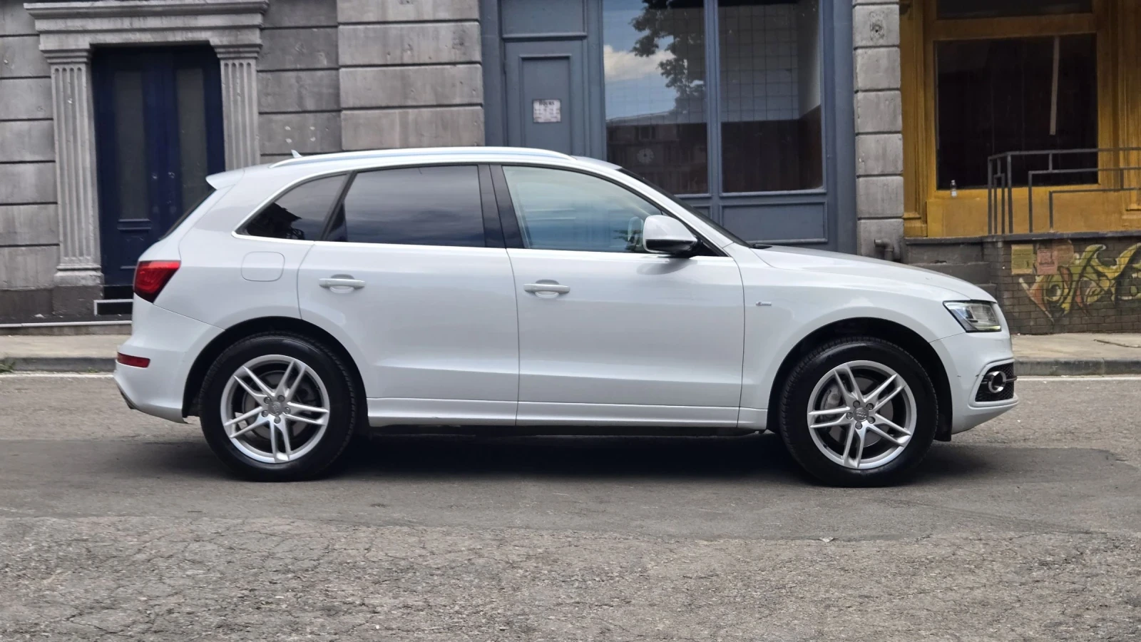 Audi Q5 3.0TFSI, снимка 8 - Автомобили и джипове - 55300387