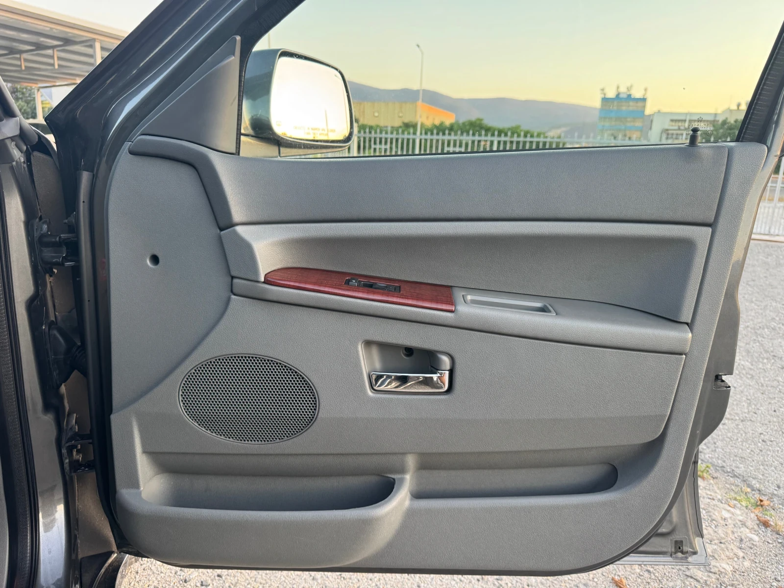 Jeep Grand cherokee 3.0CRD 218к.с , снимка 9 - Автомобили и джипове - 55503386
