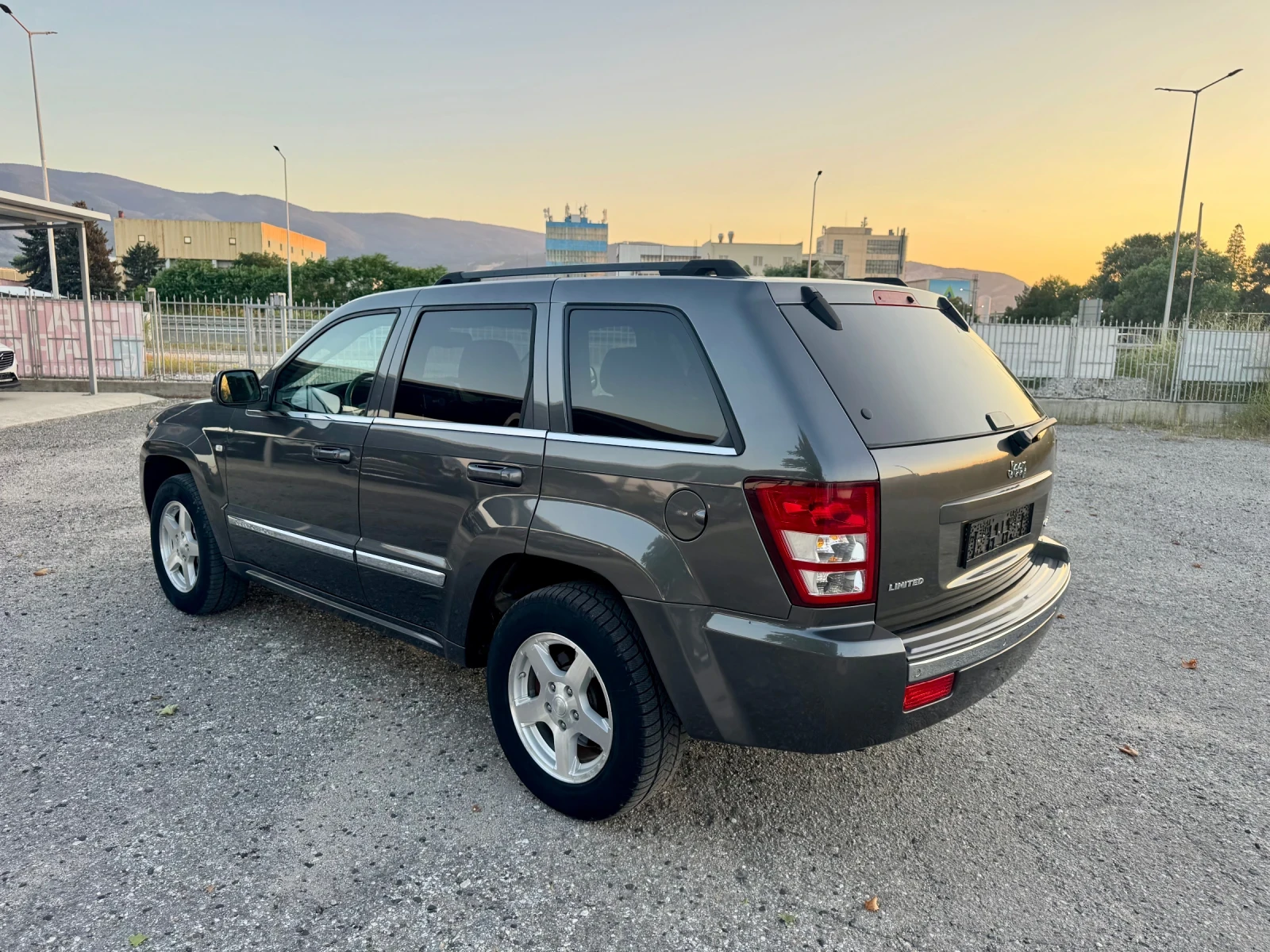 Jeep Grand cherokee 3.0CRD 218к.с , снимка 6 - Автомобили и джипове - 55503386