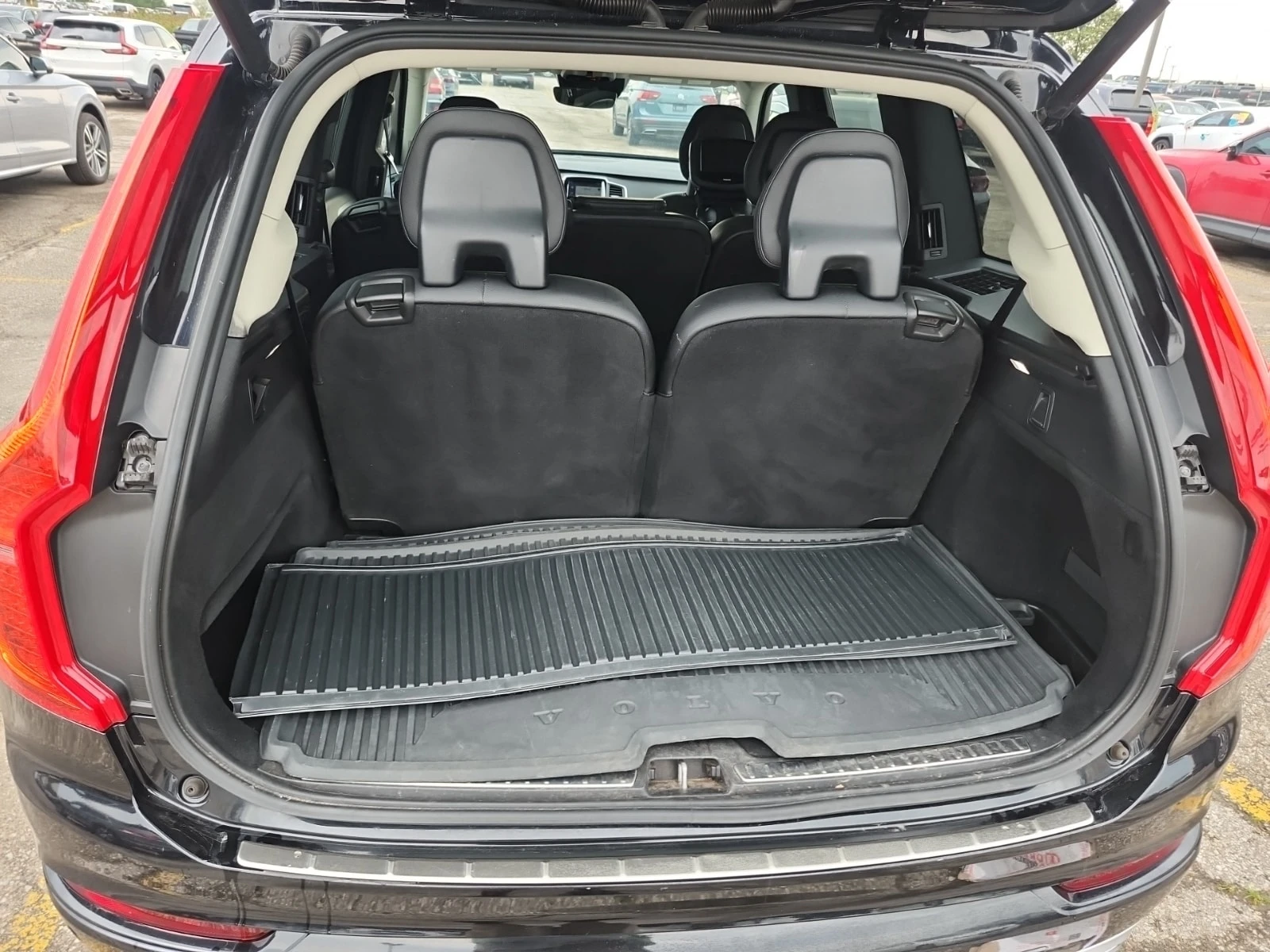 Volvo Xc90  MOMENTUM / DISTRONIC / MEMORY / PANO , снимка 5 - Автомобили и джипове - 56073343