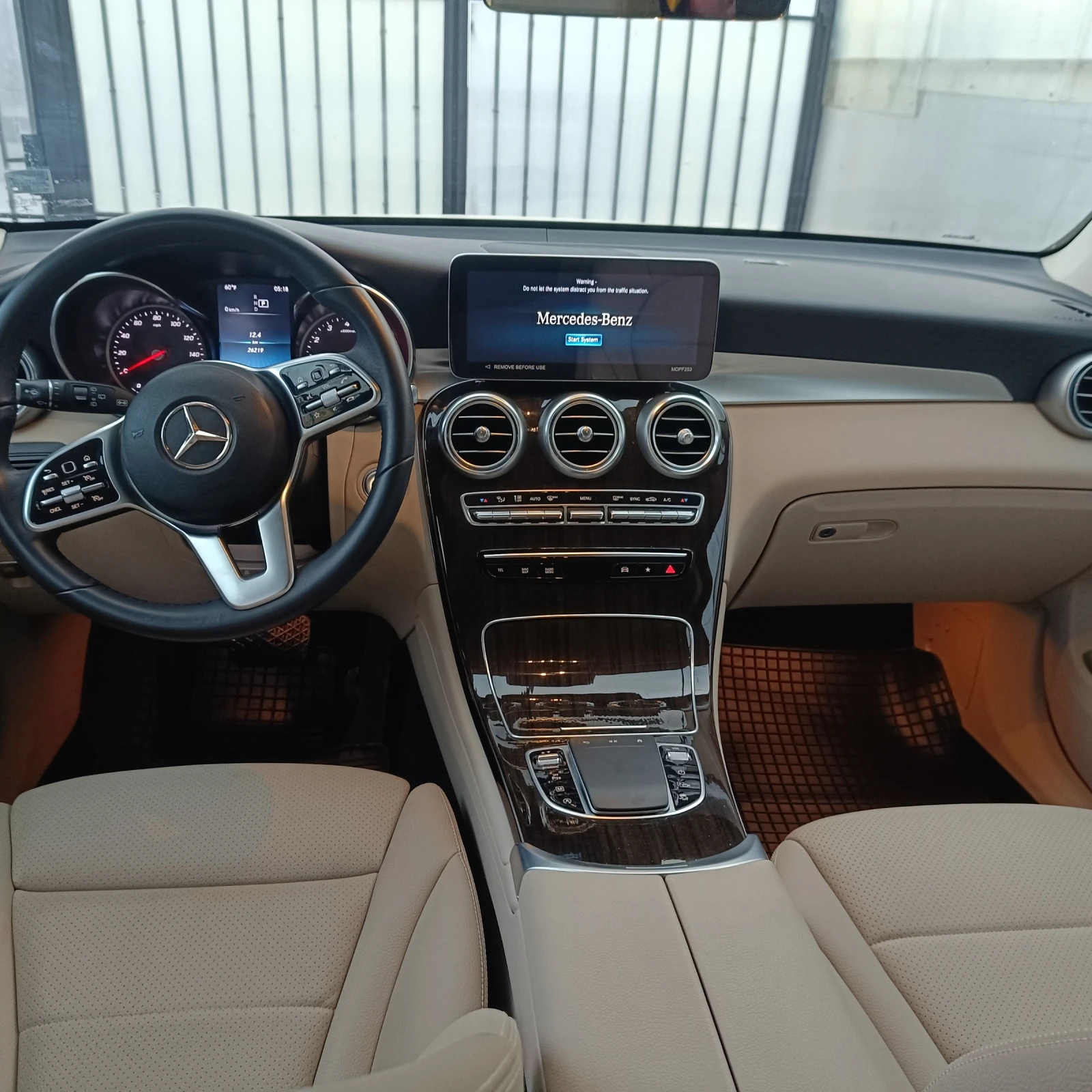 Mercedes-Benz GLC 300 2.0, снимка 12 - Автомобили и джипове - 56158283