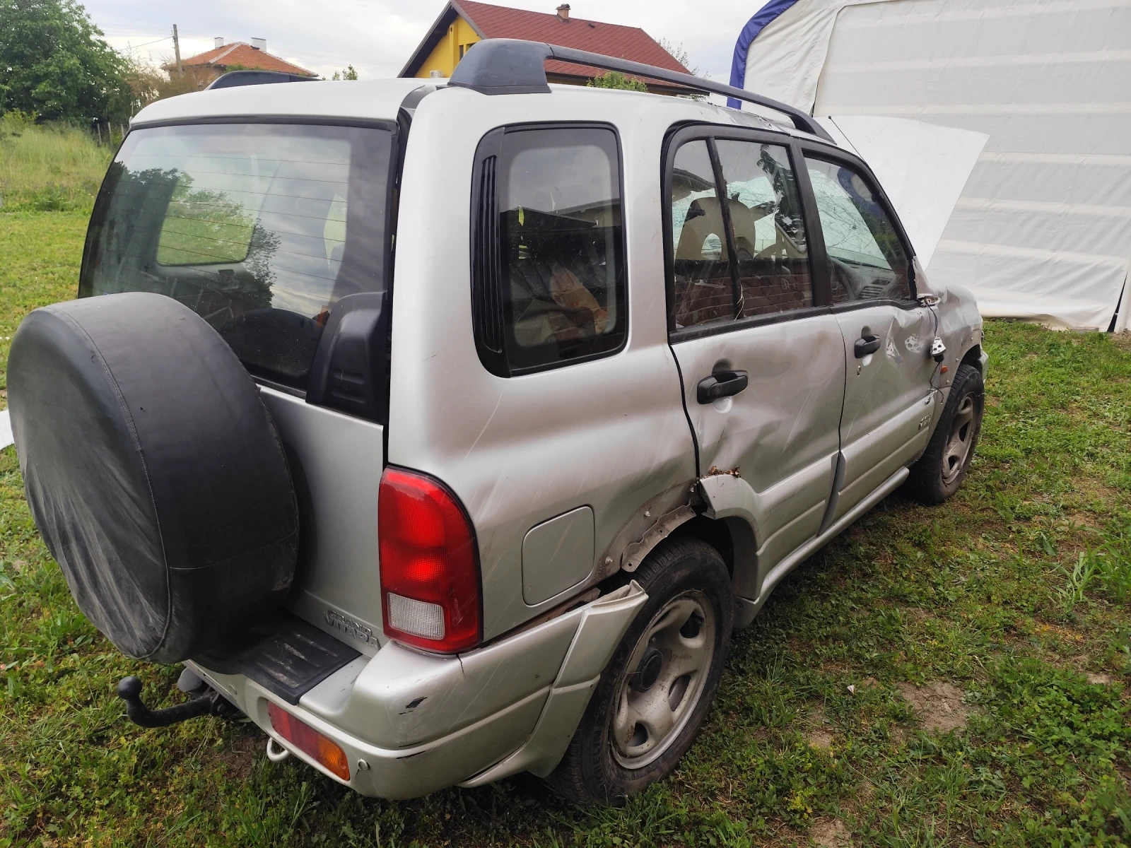 Suzuki Grand vitara, снимка 4 - Автомобили и джипове - 56476910