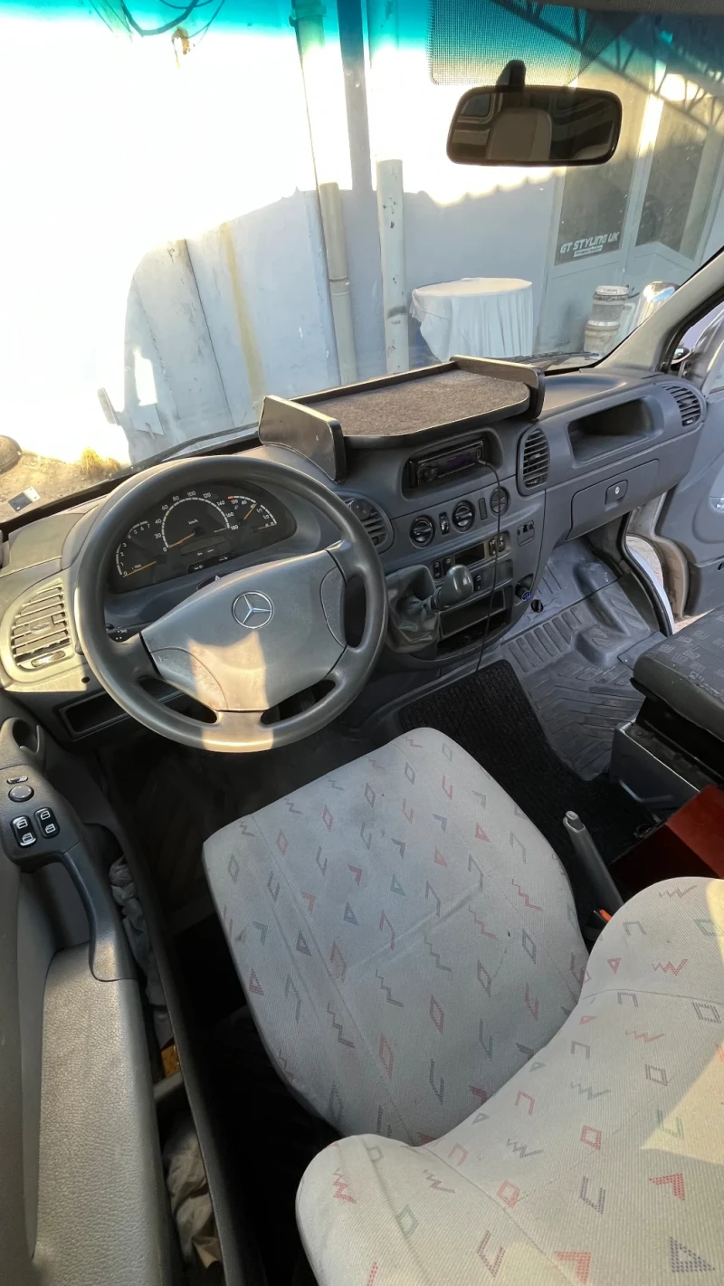 Mercedes-Benz Sprinter 216, снимка 9 - Бусове и автобуси - 52959624