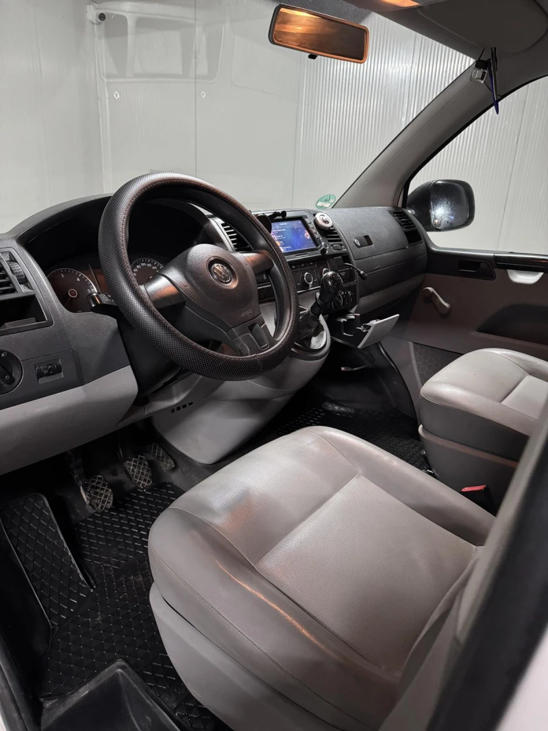 VW T5 kombi, снимка 7 - Бусове и автобуси - 53374948