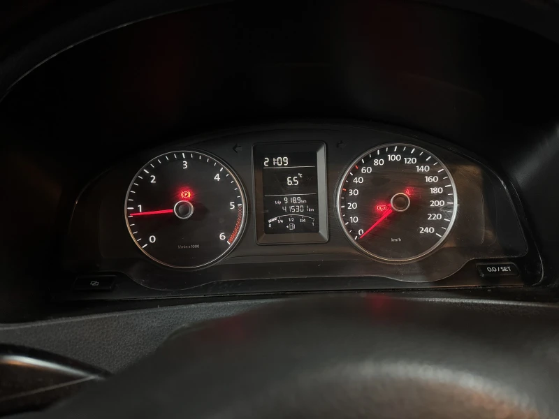 VW T5 kombi, снимка 8 - Бусове и автобуси - 53374948