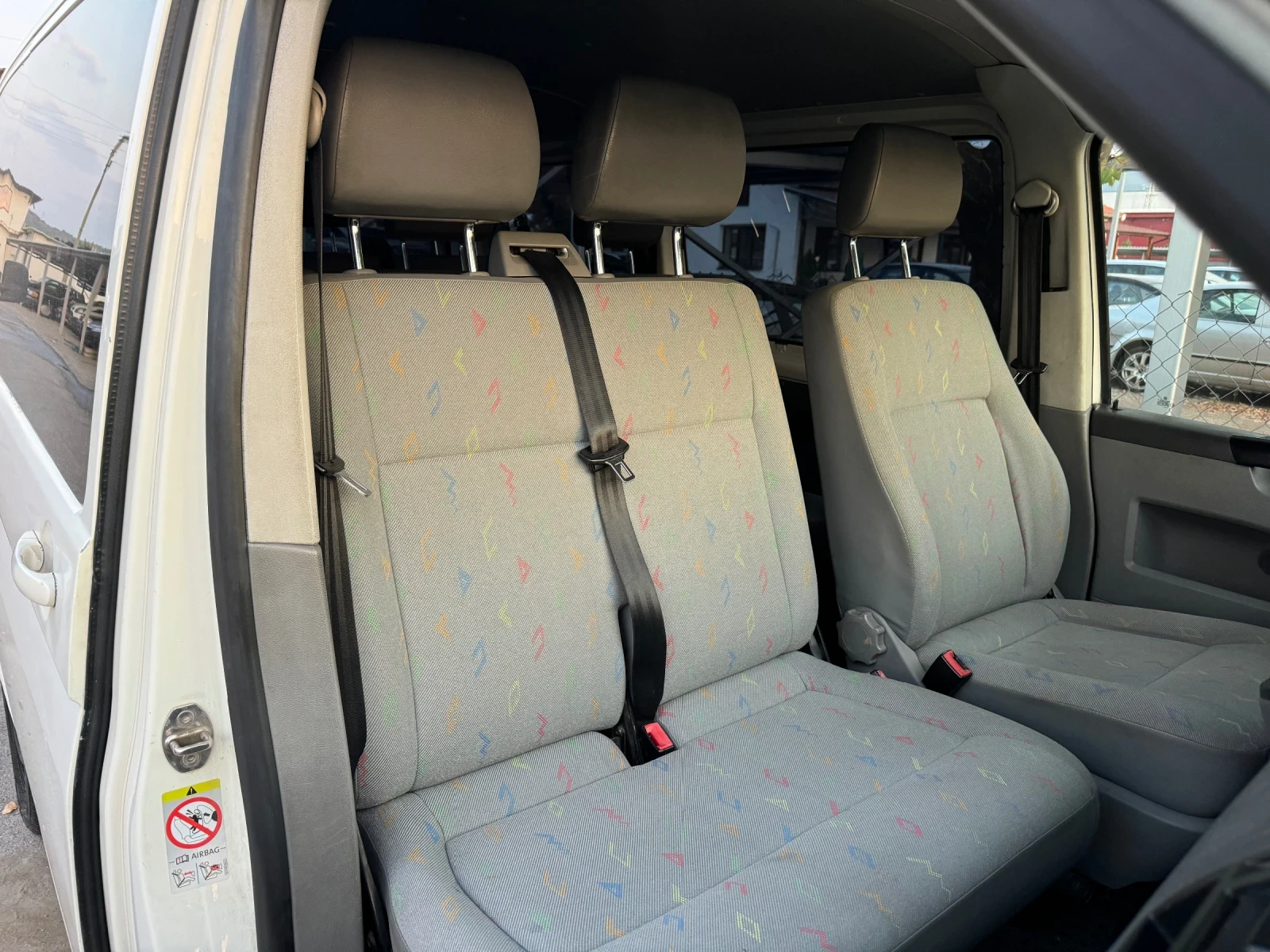 VW Caravelle 2.5 TDI / 4x4 / 9 местен - изображение 8